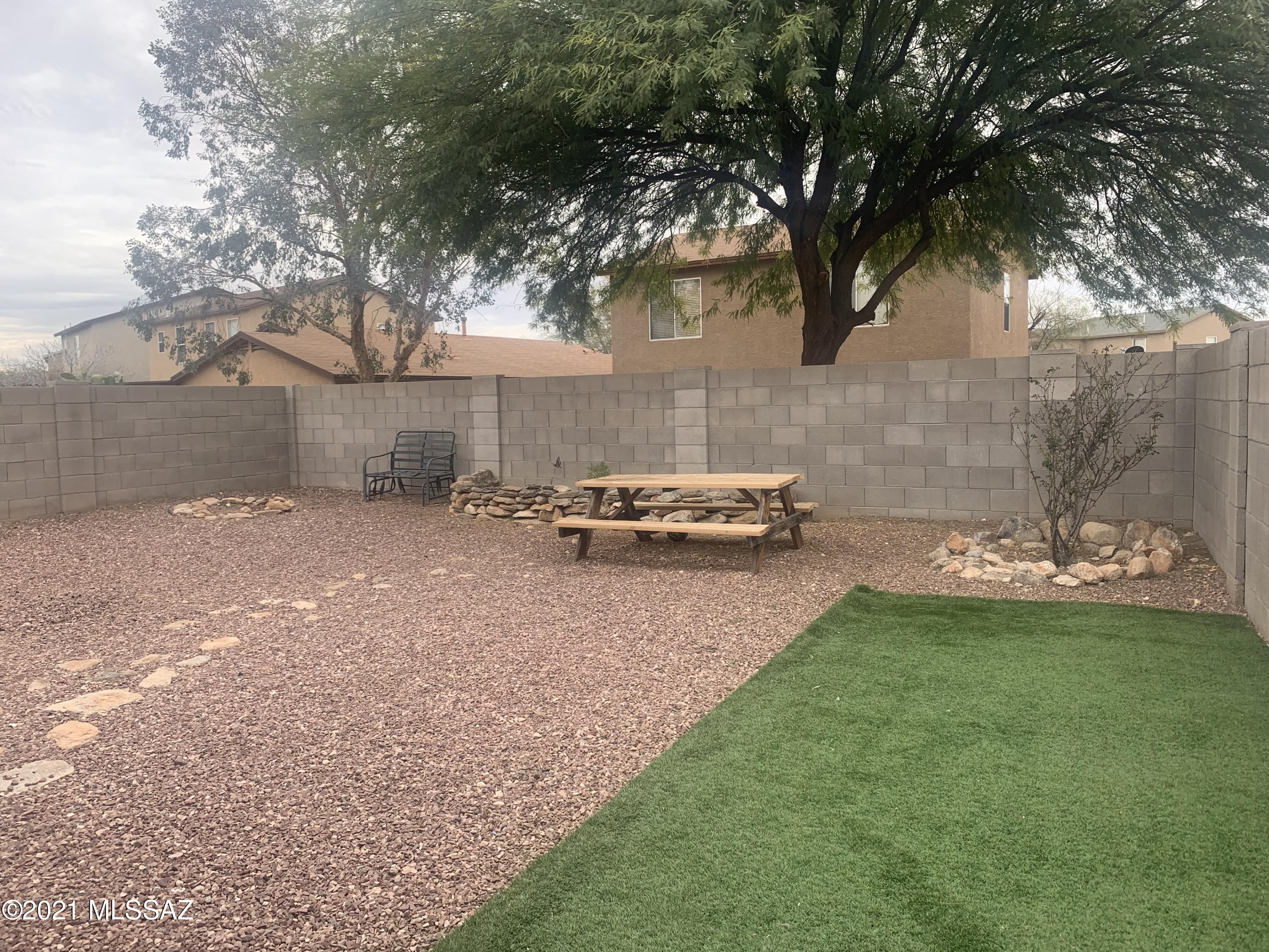 Tierra Vista Phase I (99-285,299-309,372-383) - Residential