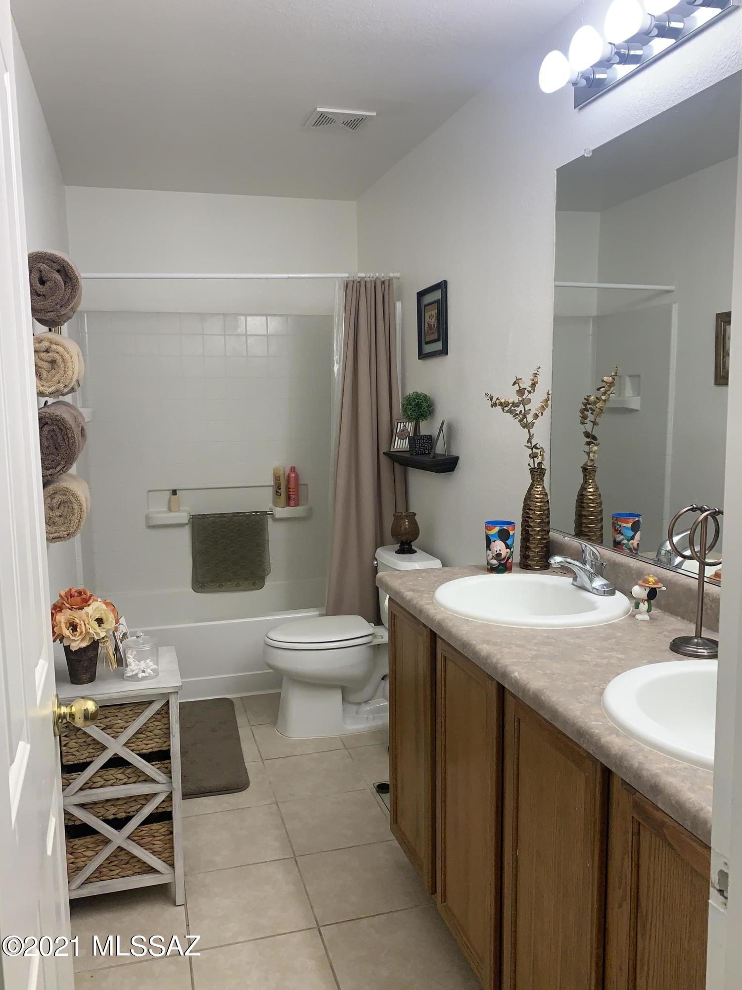 Tierra Vista Phase I (99-285,299-309,372-383) - Residential
