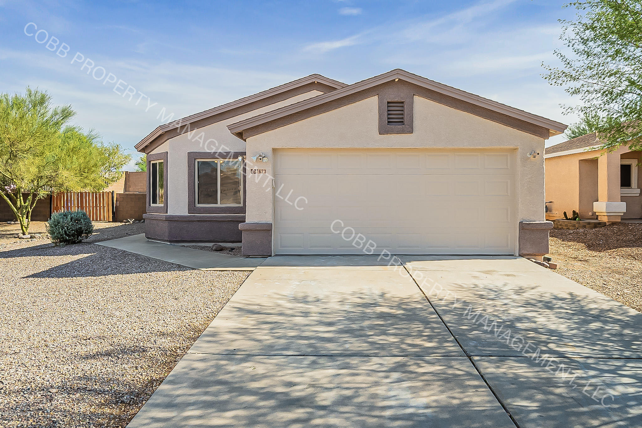 Copy this link to your browser to schedule a showing at your convenience: https://secure.rently.com/properties/2572705?source=marketing

Built 2000 4 bed 2 bath inviting home located in the highly favored Rita Ranch Community! Vail School District. Tile throughout with carpet in bedrooms! Kitchen includes newer appliances appliances.Appliances included: refrigerator, stove,built-in microwave,dishwasher, washer/dryer. Light and bright! Split bedroom plan! Large cul-de-sac lot with big yard! Covered back patio perfect for outdoor entertaining. Pet friendly!! Located within walking distance to elementary/middle schools! SECURITY DEPOSIT $ 2,362.50.