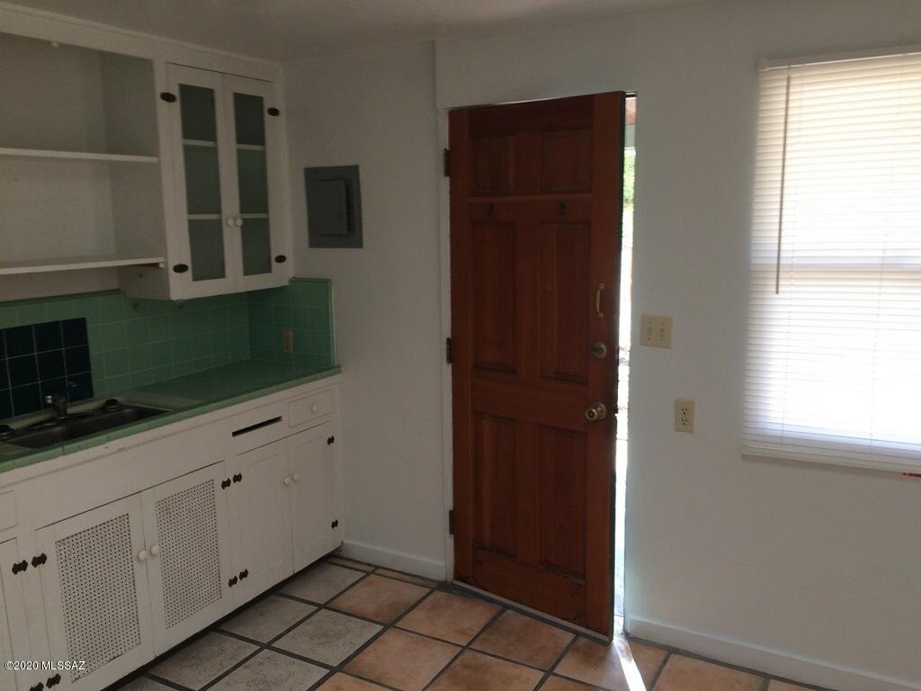 Altadina Heights - Residential Income