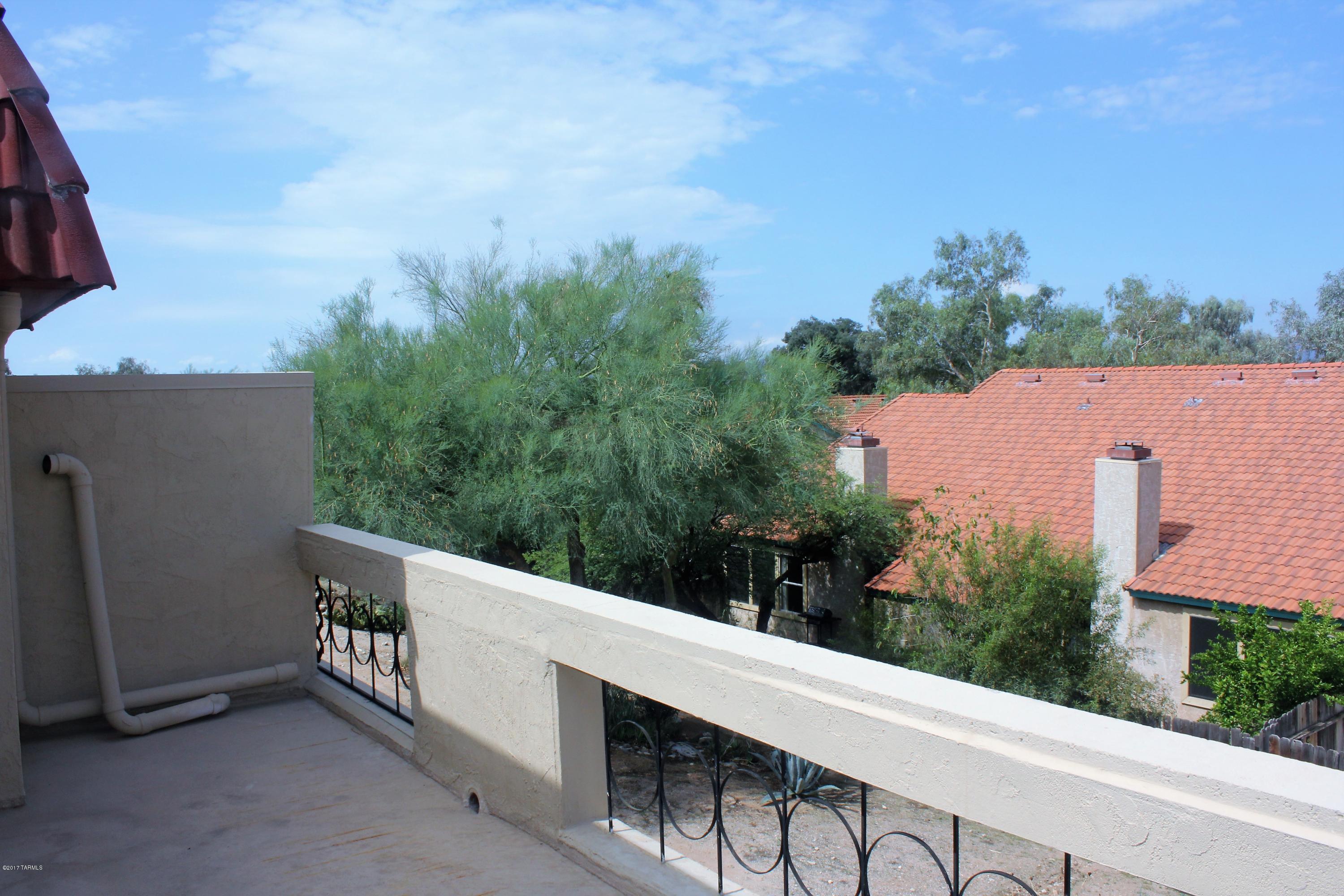 Barcelona Manor Condominiums - Residential