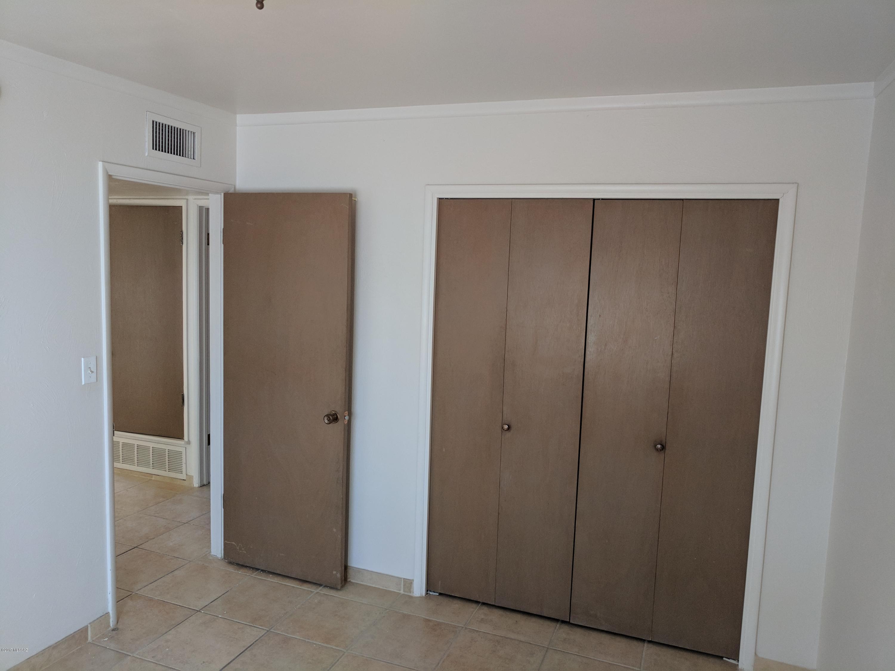 Fort Lowell Estates - Residential Lease