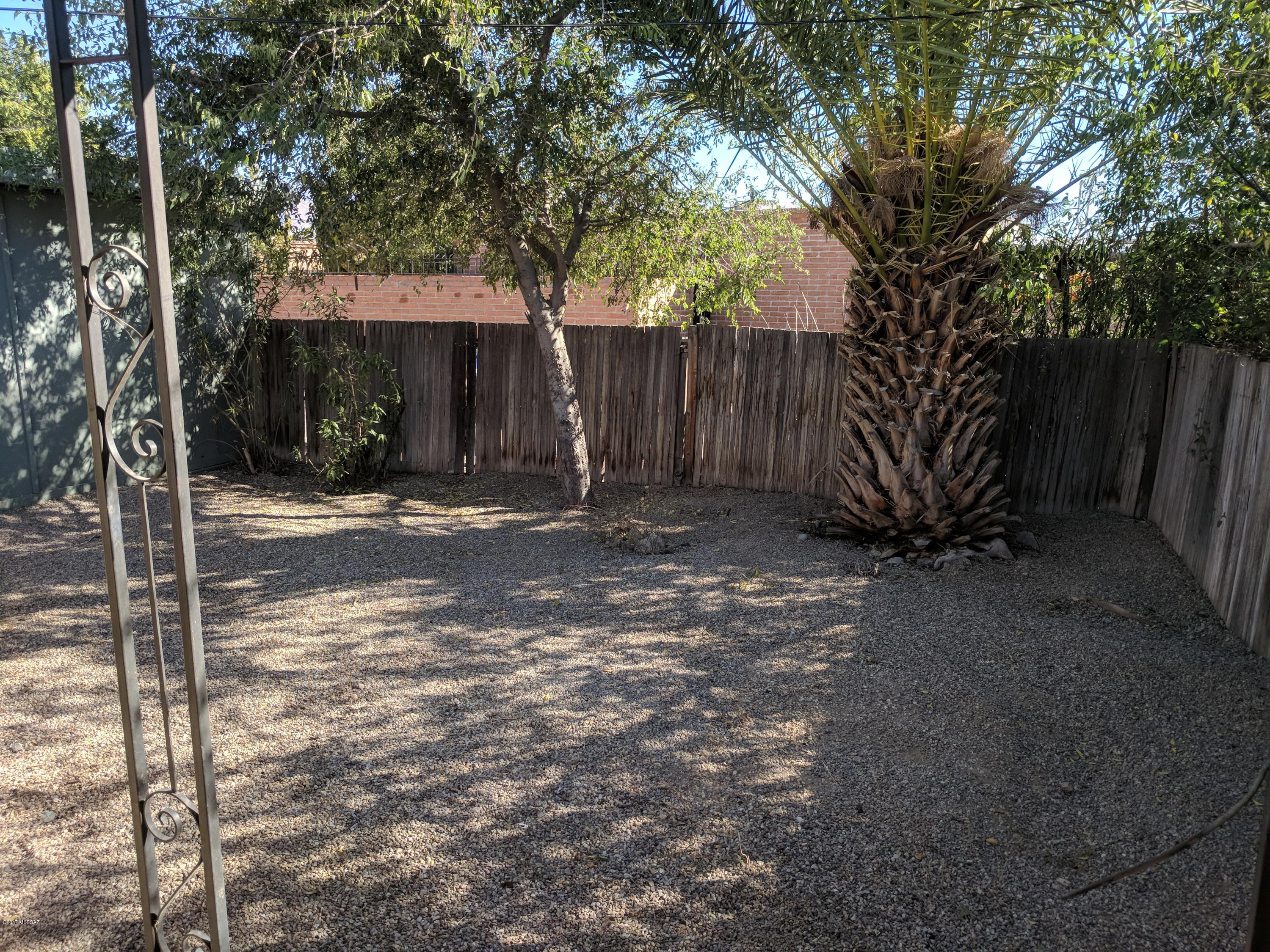 Fort Lowell Estates - Residential Lease