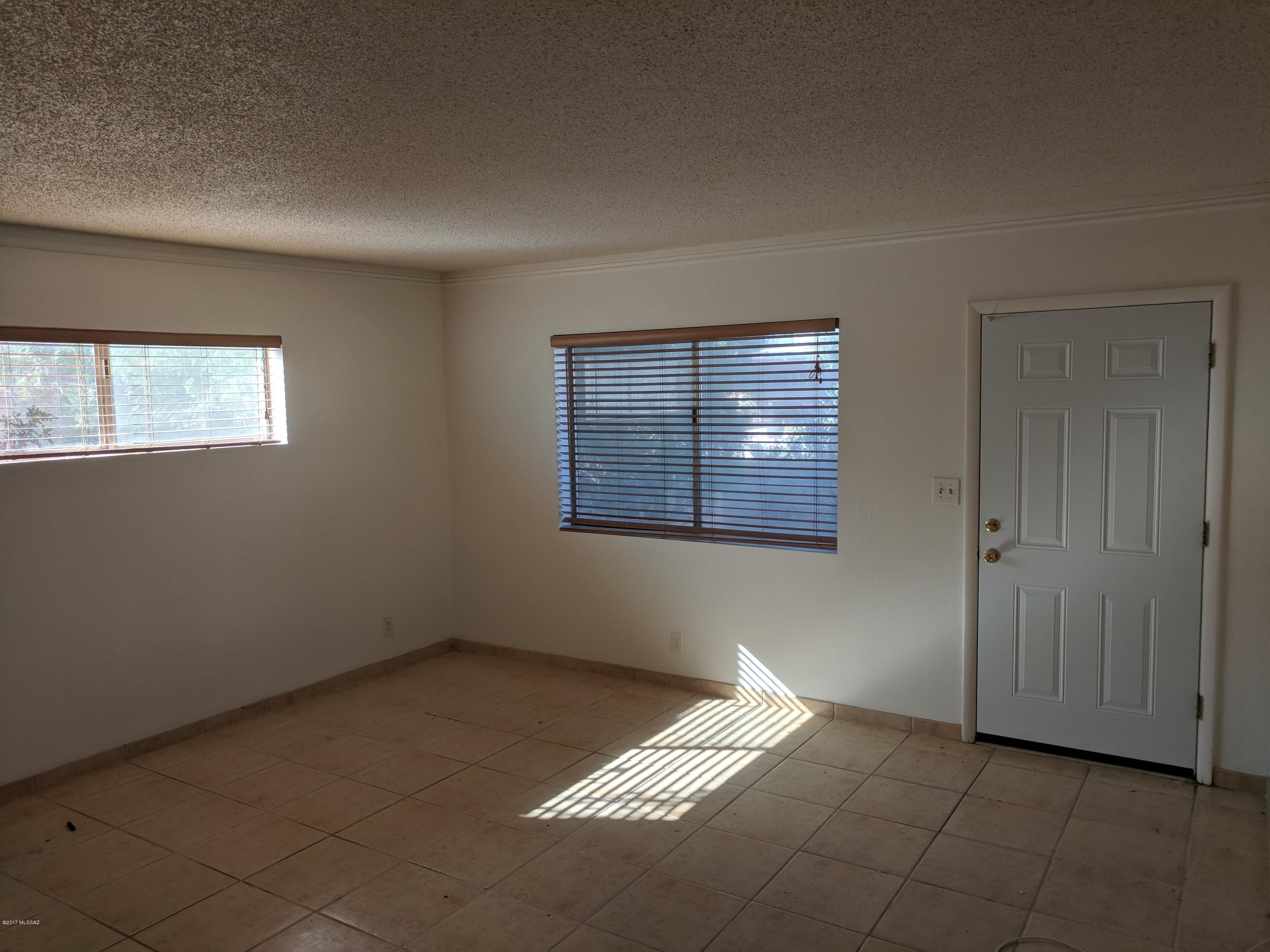 Fort Lowell Estates - Residential Lease