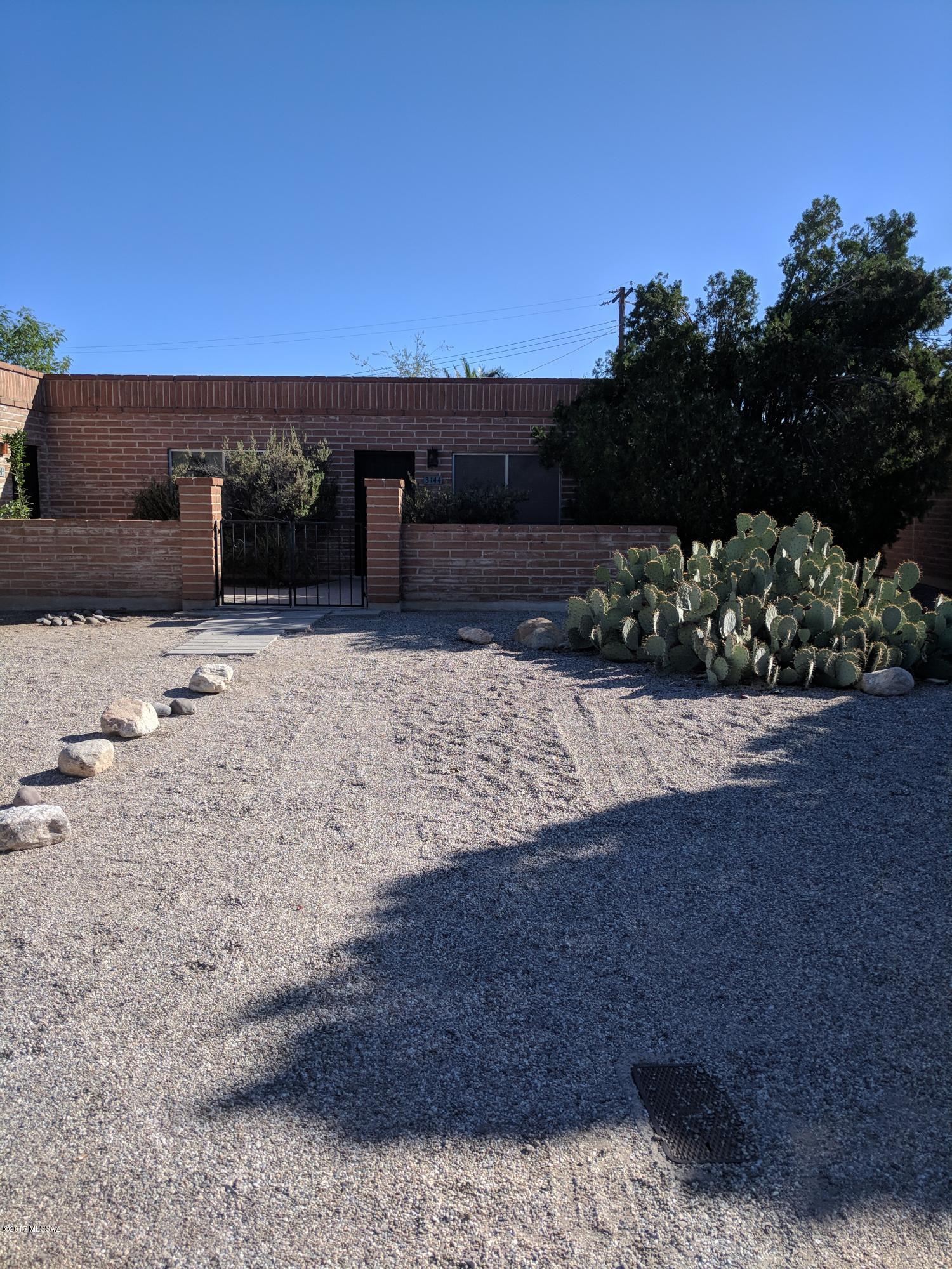 This cute townhome is minutes away from shopping and transportation. It comes with 2 bedrooms and 1 bath. It has central air conditioning and the appliances include Stove,Dishwasher,Refrigerator,and a stackable Washer and Dryer. It has a carport with a storage shed and a nice back yard. Call office for an appointment.