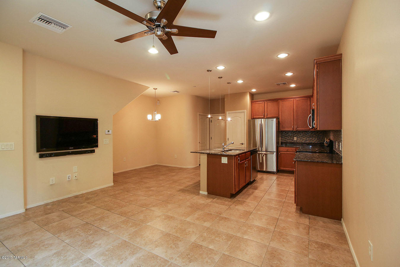 River Walk (1-140) - Residential Lease