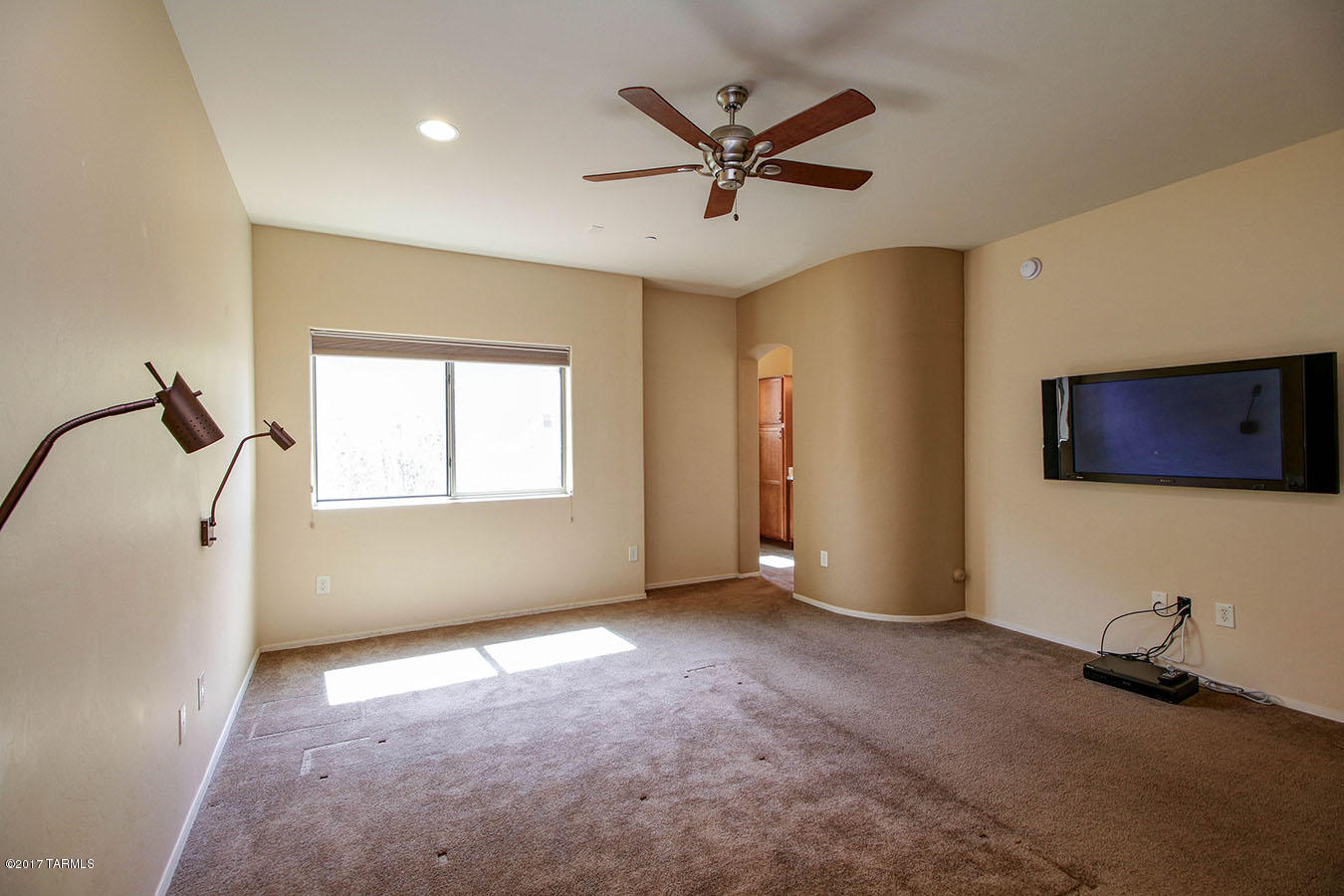 River Walk (1-140) - Residential Lease