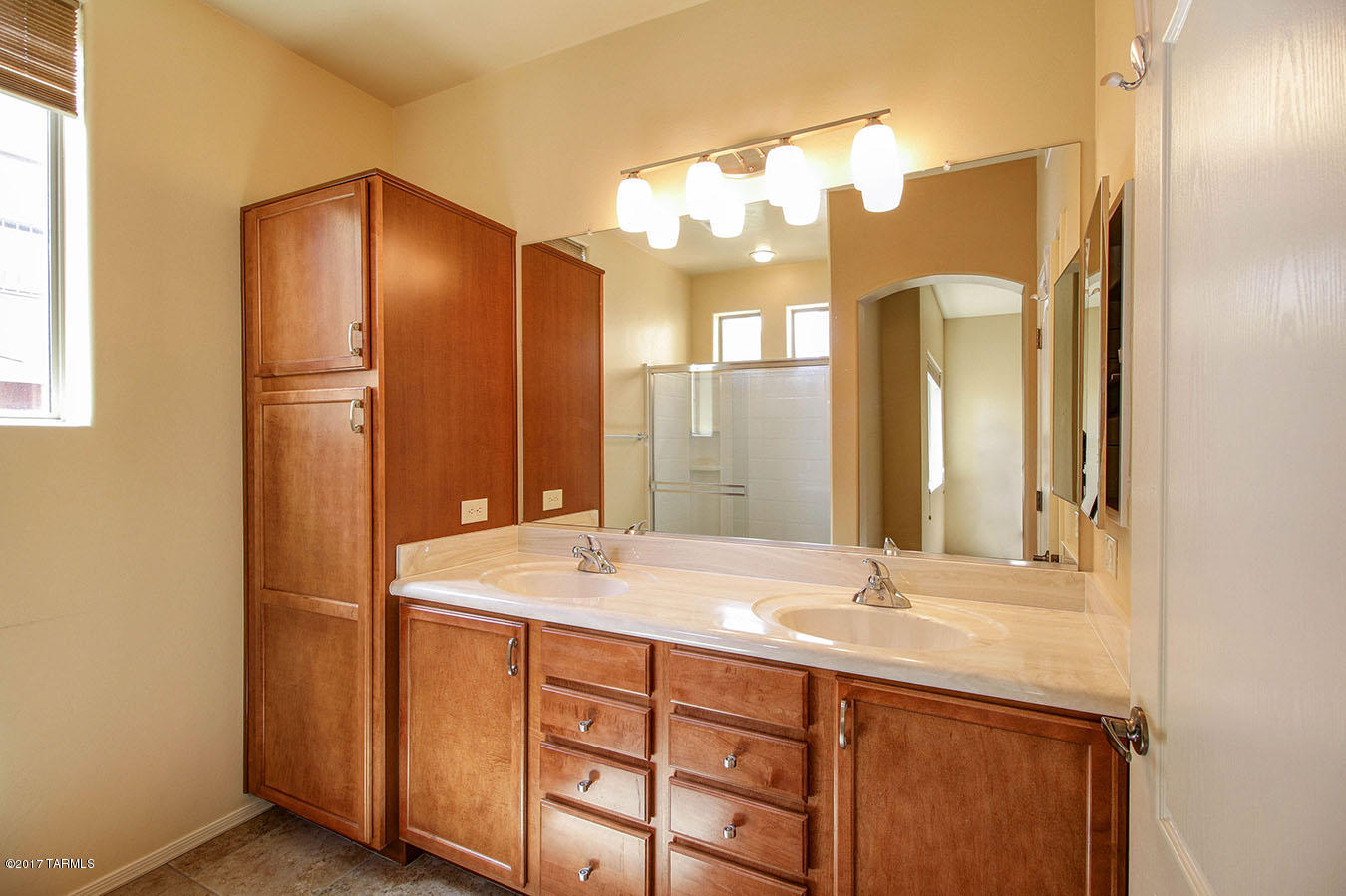 River Walk (1-140) - Residential Lease