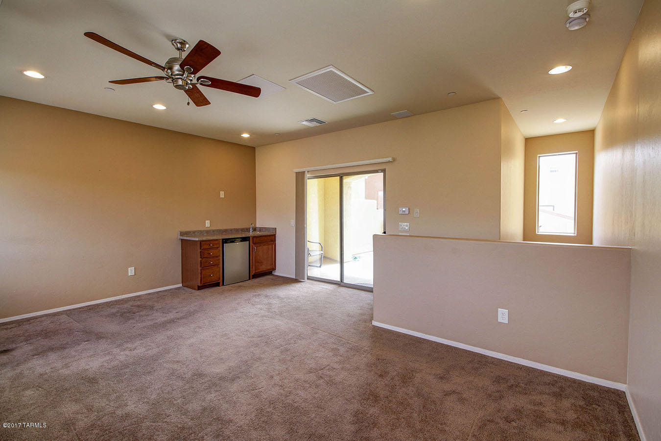River Walk (1-140) - Residential Lease