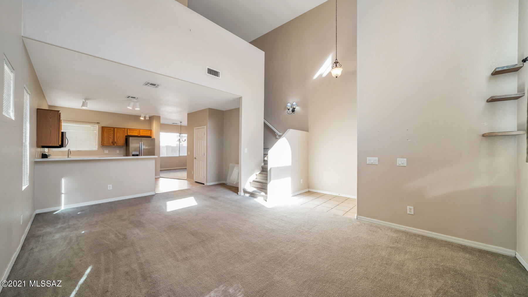 Presidio De Madrid (1-139) - Residential Lease