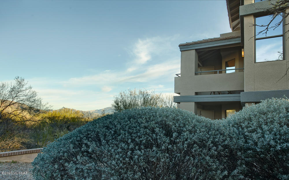 Greens at Ventana Canyon - Residential