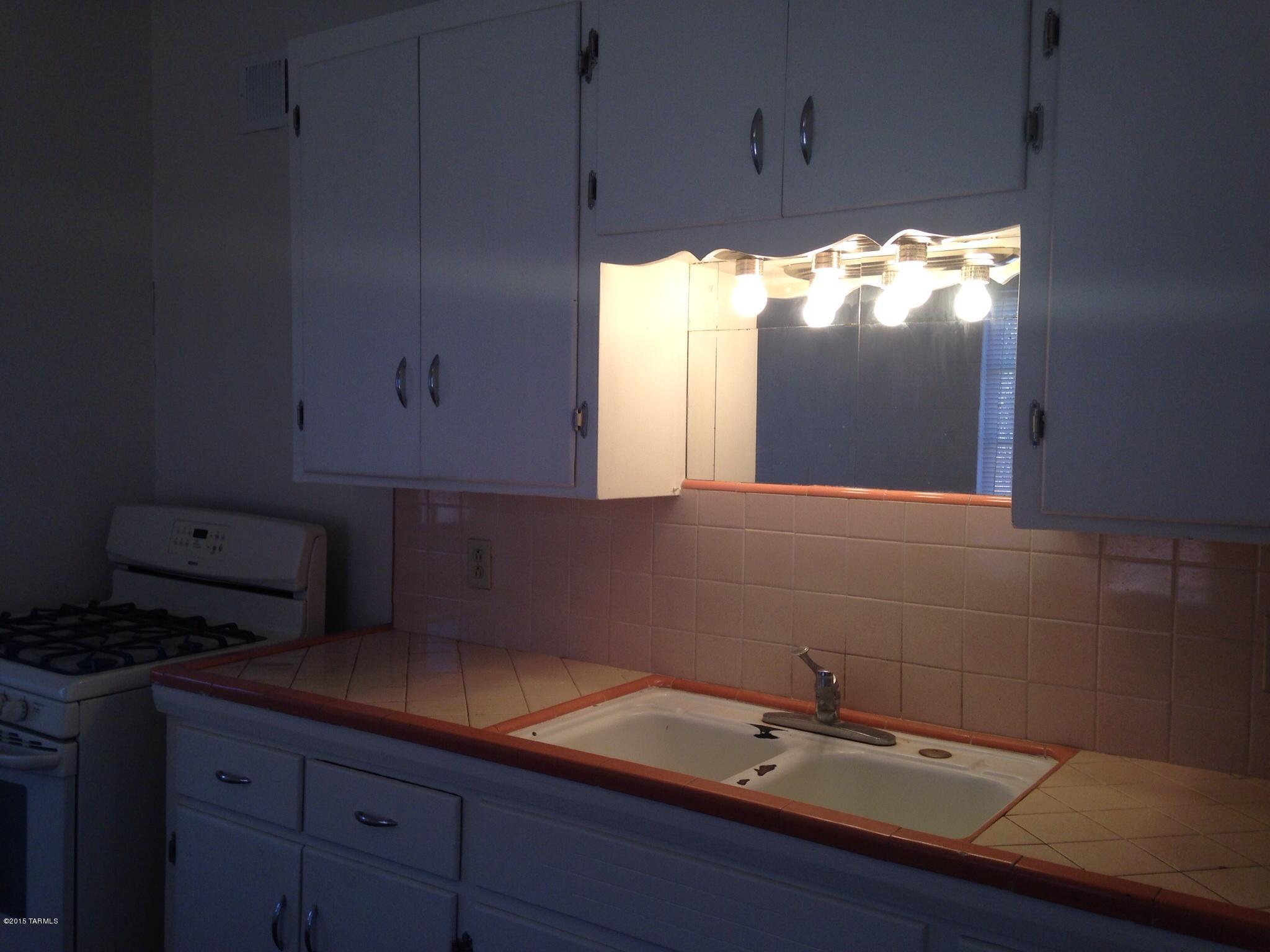Catalina Poultry Acres NO 3 - Residential Lease
