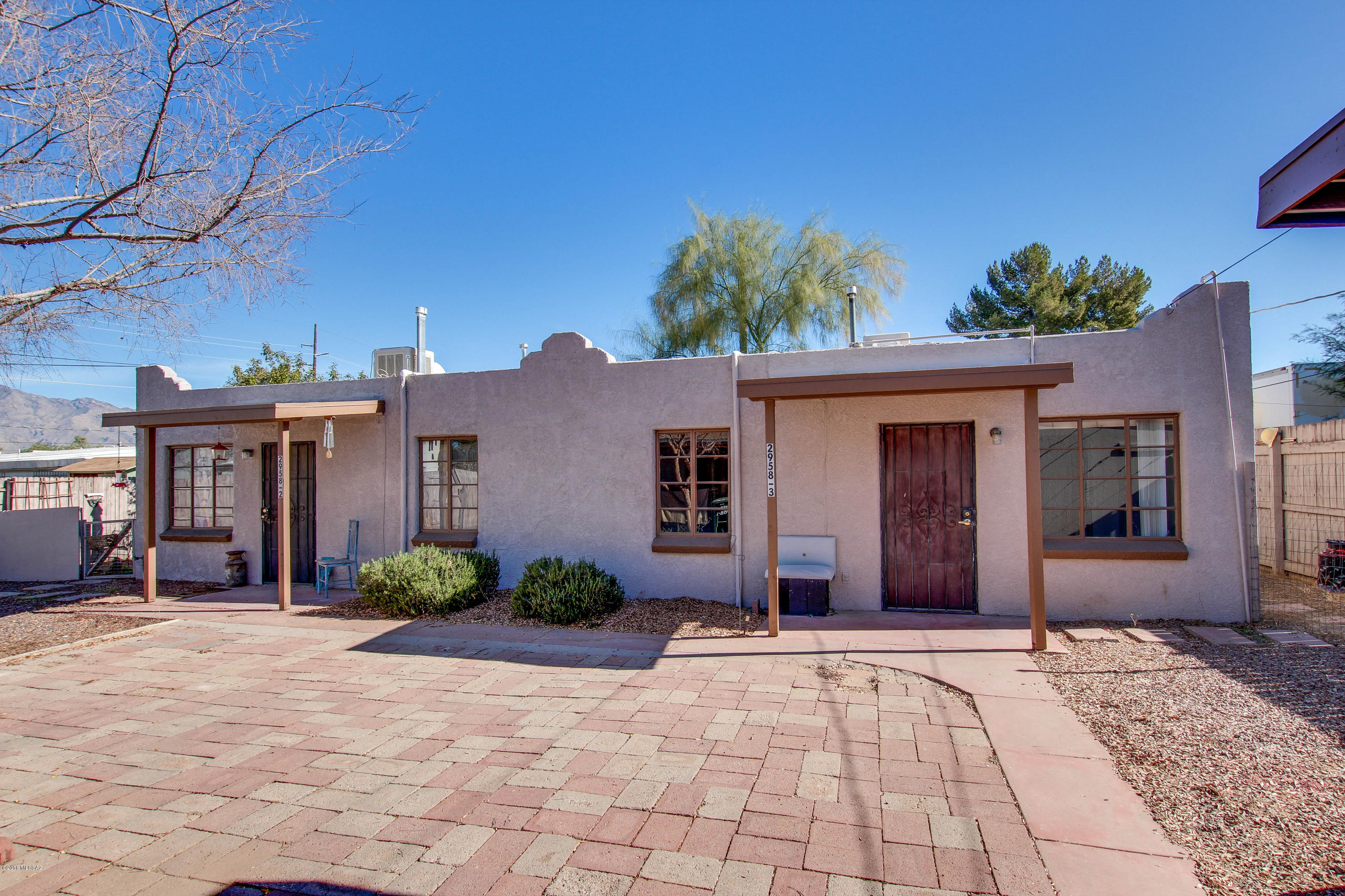 Lincoln Park - Residential Income