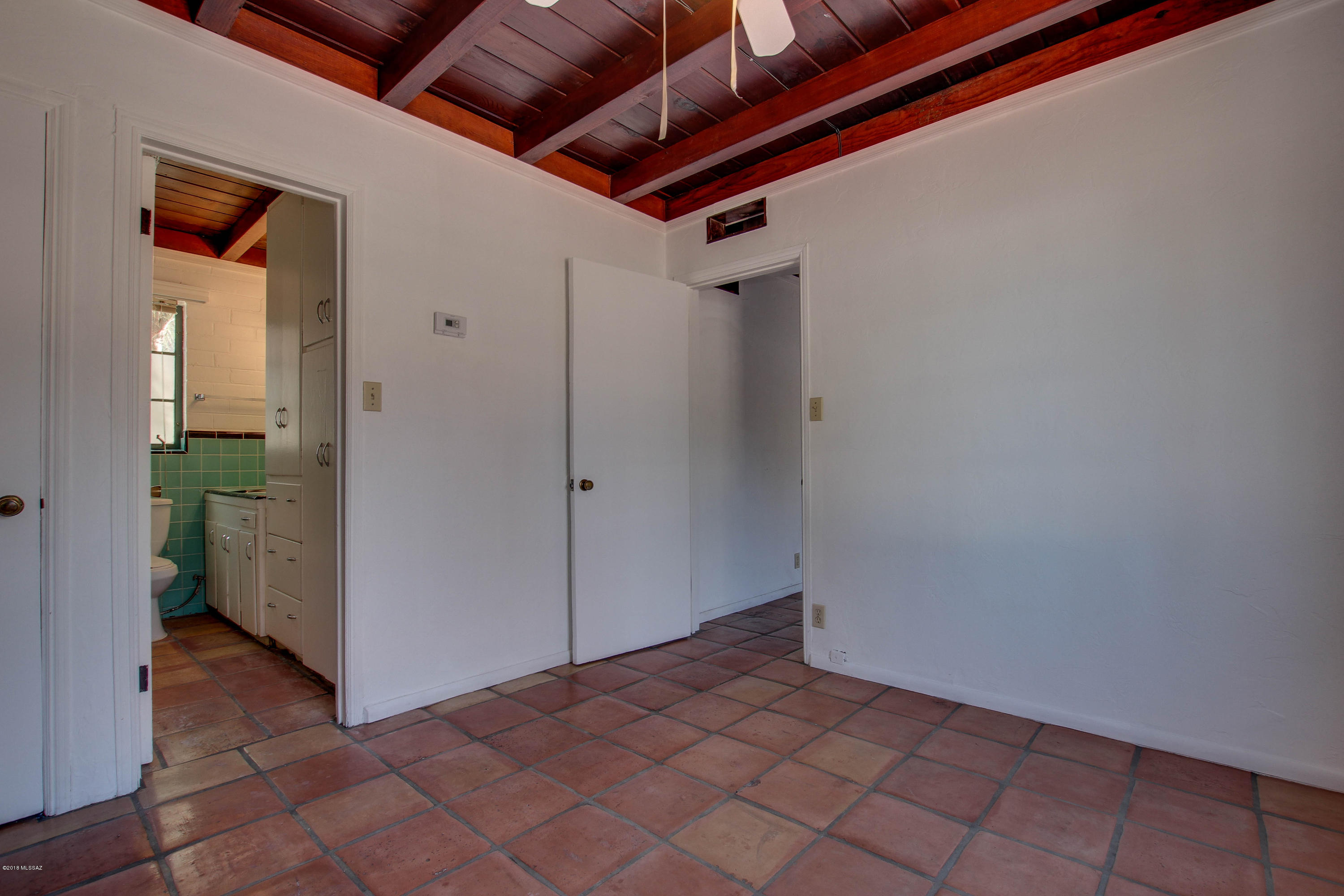 Lincoln Park - Residential Income