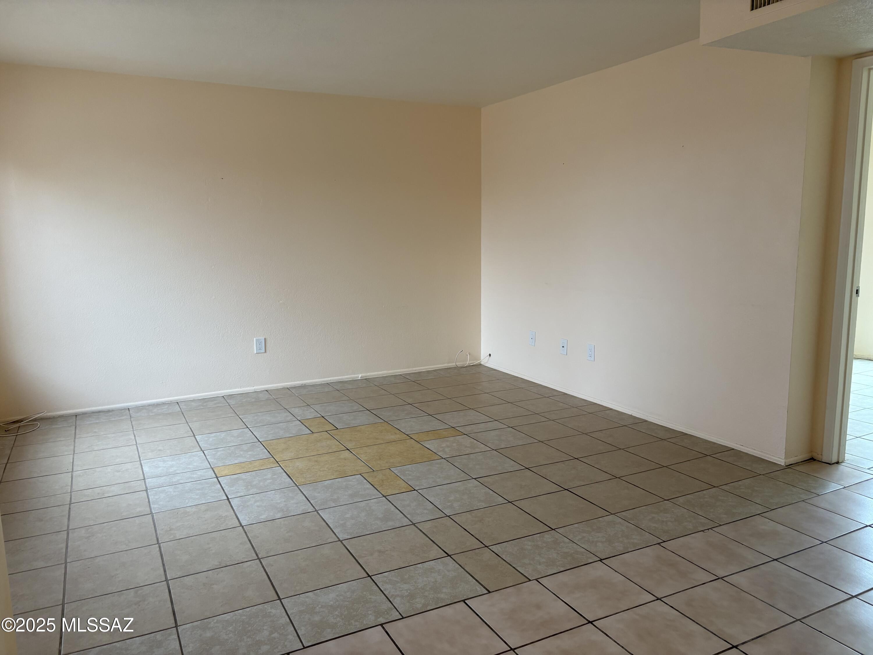 Coronado Heights - Residential Lease