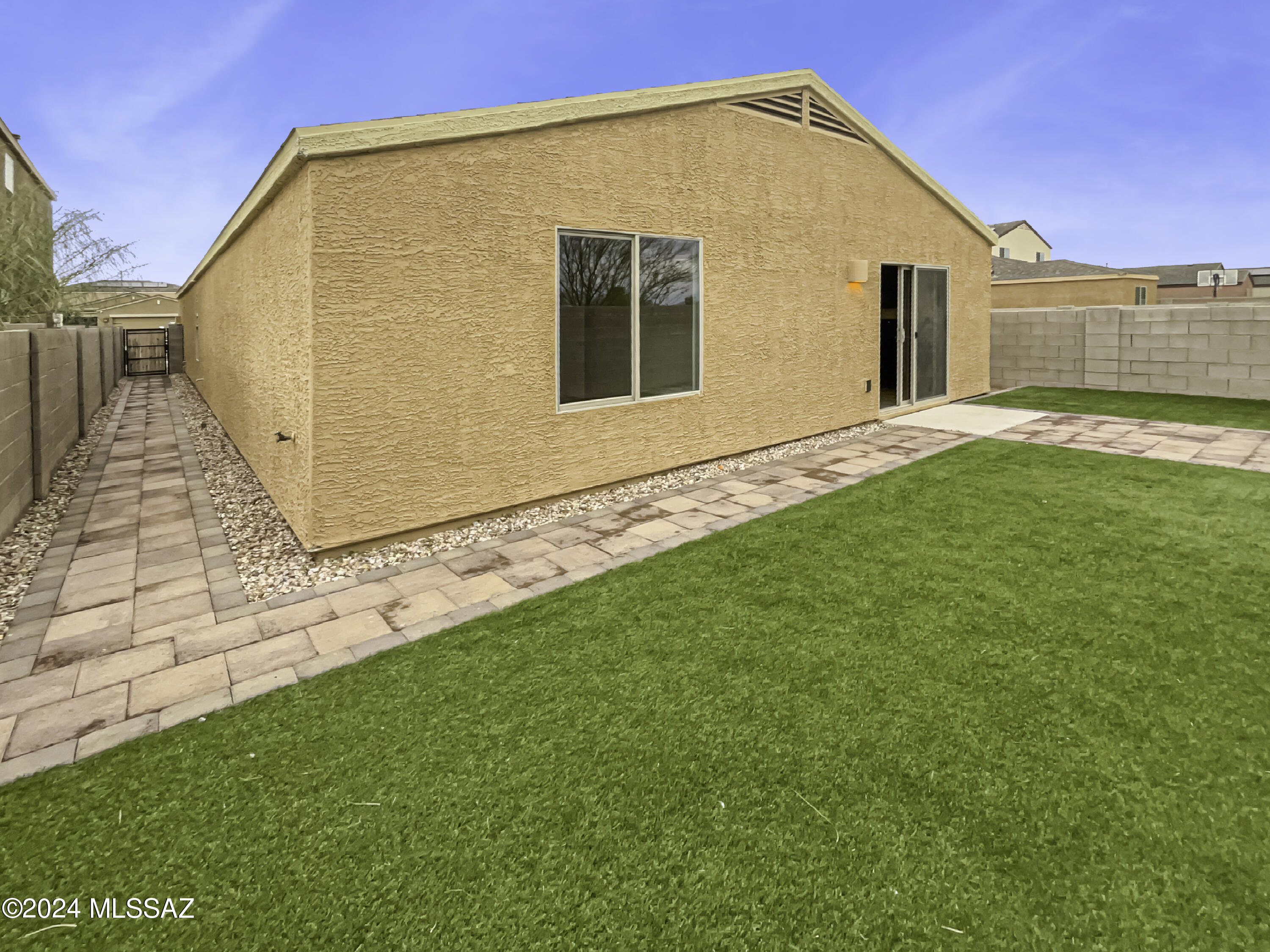 Cantera - Residential