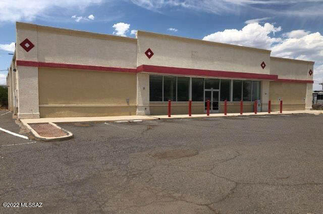 Spacious and sturdy 9243 SF single-tenant retail building formerly occupied by Family Dollar. Features ample paved parking with 37 spaces. Building has 3 phase power, ADA compliant bathrooms, security cameras and much more. Excellent opportunity for users or investors to acquire a solid commercial building at just a fraction of the replacement cost. Located in central Cochise County, this building would be a great prospect for a gym, furniture/resale, grocery, auto parts/equipment, or logistical hub for distribution. Also has potential for conversion to multi-tenant retail. Sellers will consider carry, lease, or lease w/ option to purchase.

**Two parcels included in sale; Cochise APNs 114-14-170A & 114-14-171B