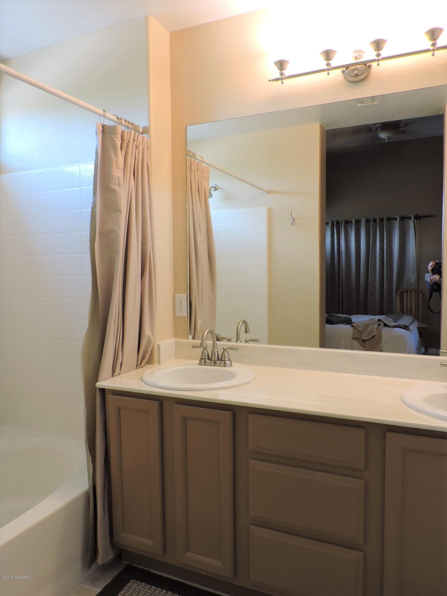 Rio Rico Villas 14 - Residential