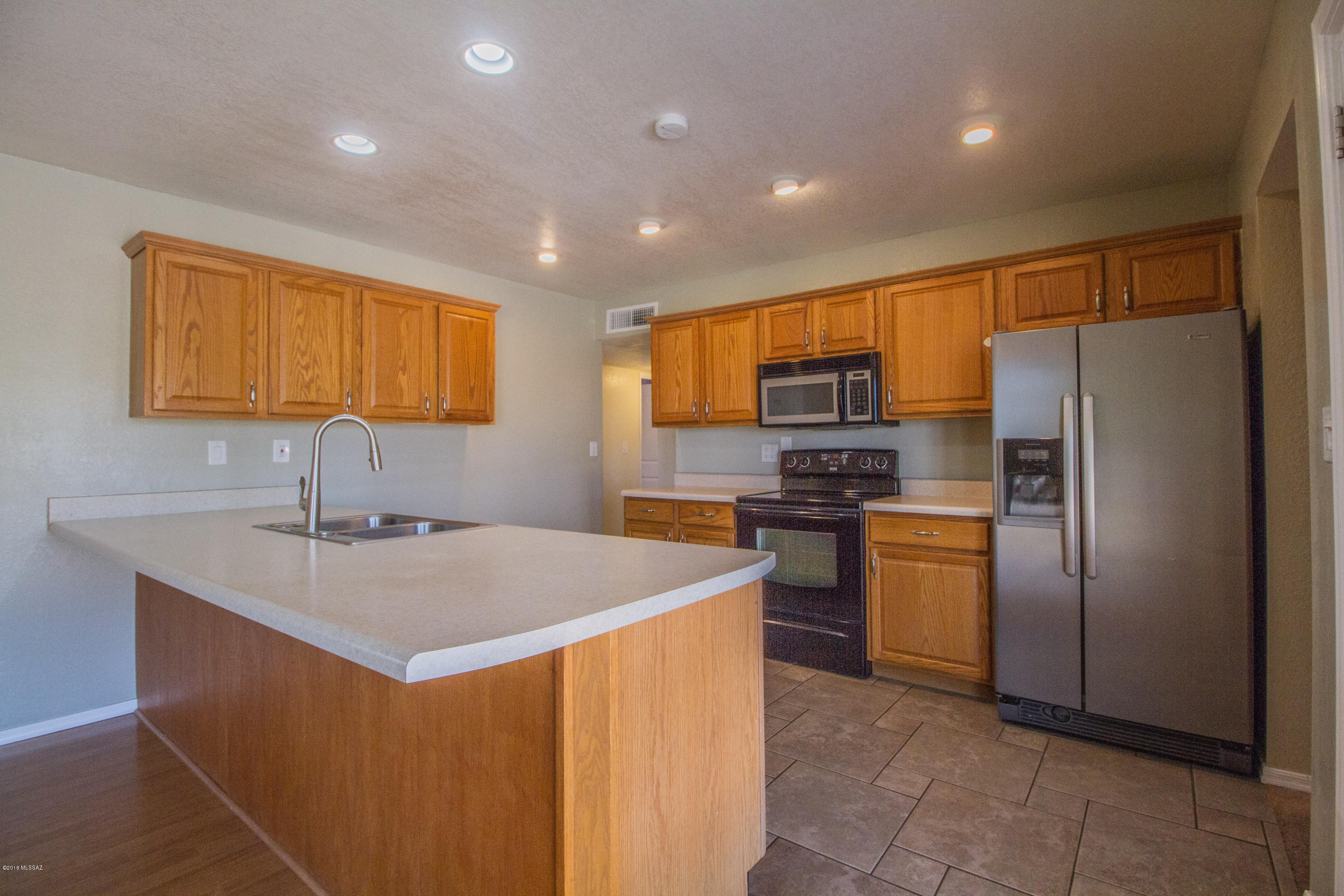 Sherwood Village Terrace (547-571) - Residential