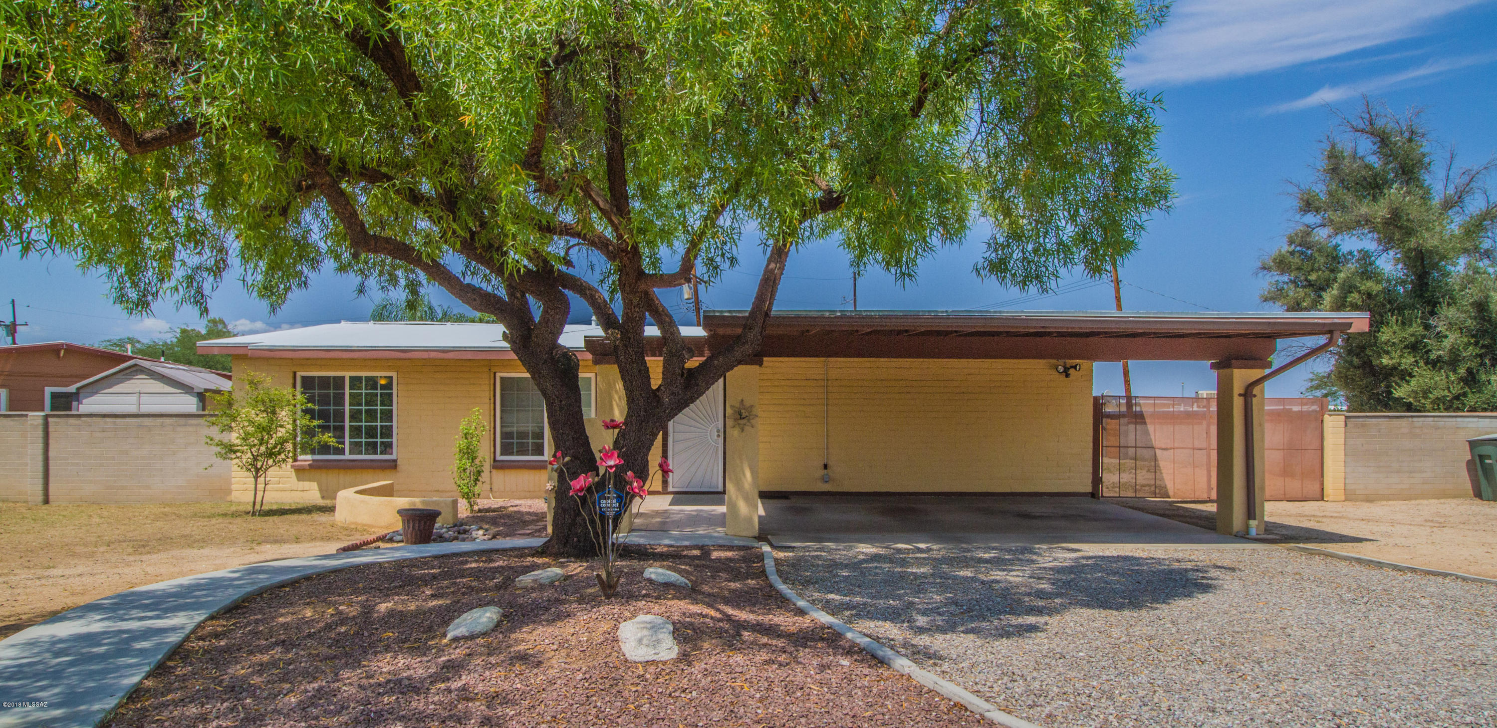 Sherwood Village Terrace (547-571) - Residential