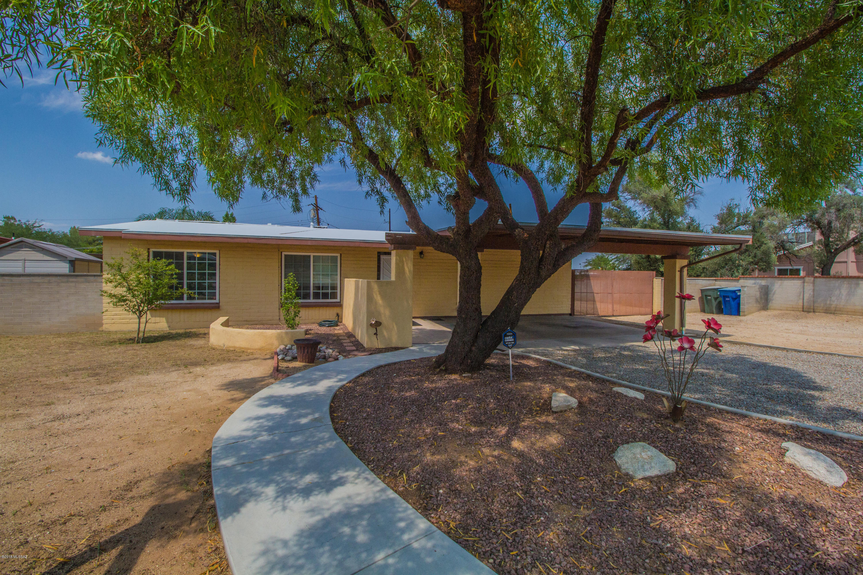 Sherwood Village Terrace (547-571) - Residential