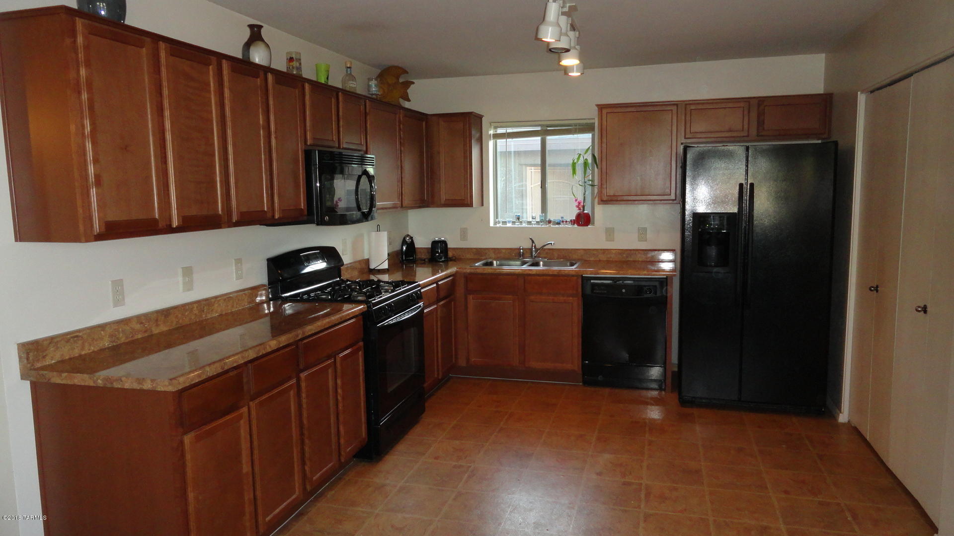 Tres Pueblos - Residential