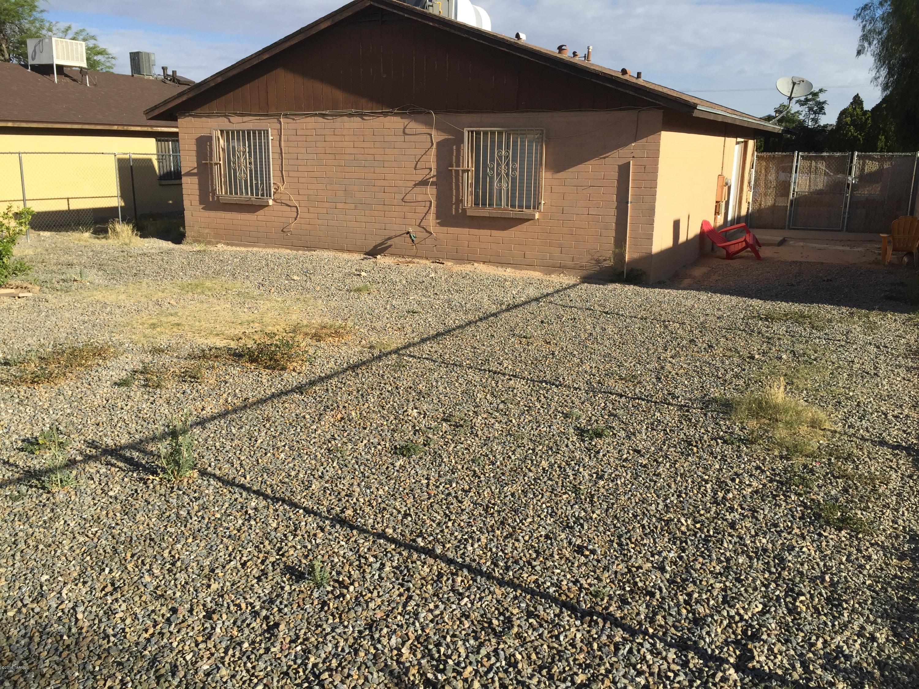 Los Olivos Est II (25-84) - Residential Lease
