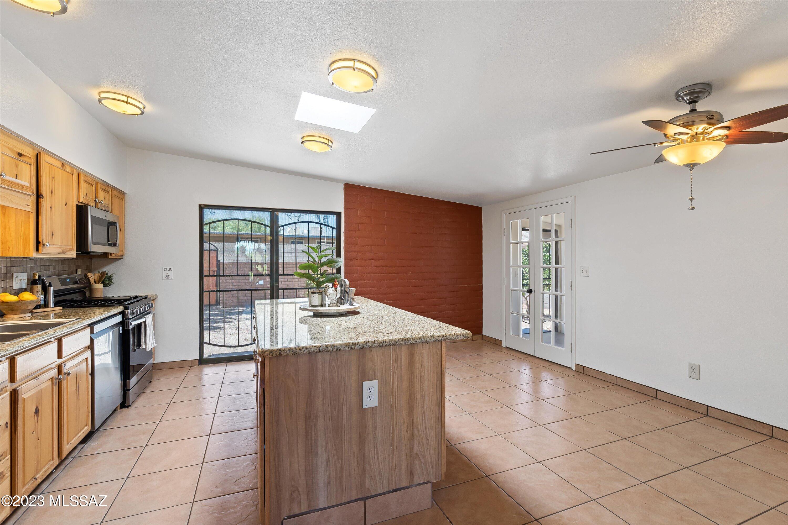 Lakeside NO. 4 (294-393) - Residential