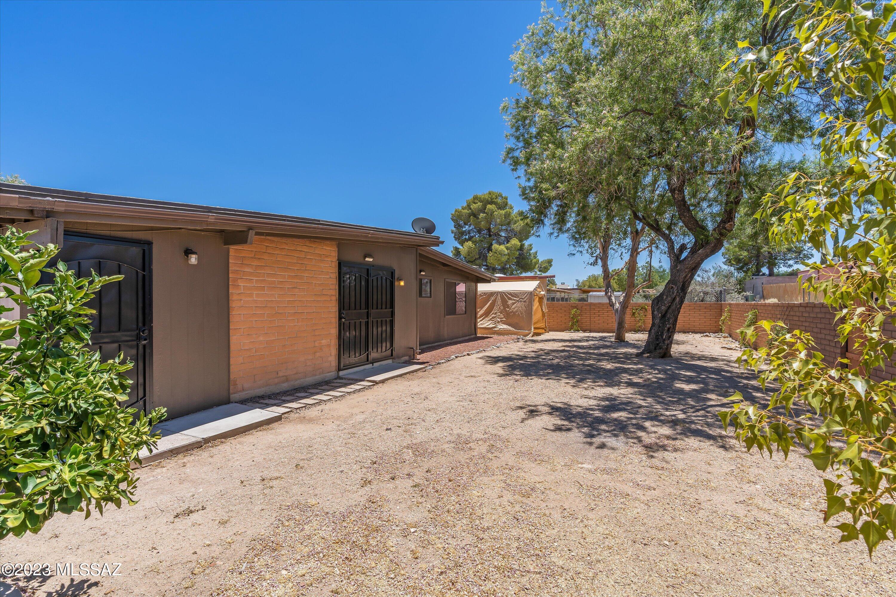 Lakeside NO. 4 (294-393) - Residential
