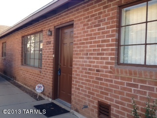 Charming and super clean condo located 1 mile from UA, 1 block from UA bike path.  Features central AC, all appliances including washer/dryer, small backyard.