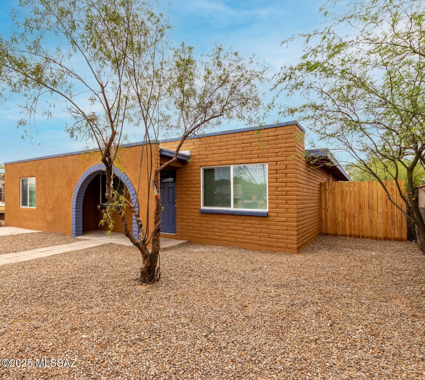 El Rio Park - Residential