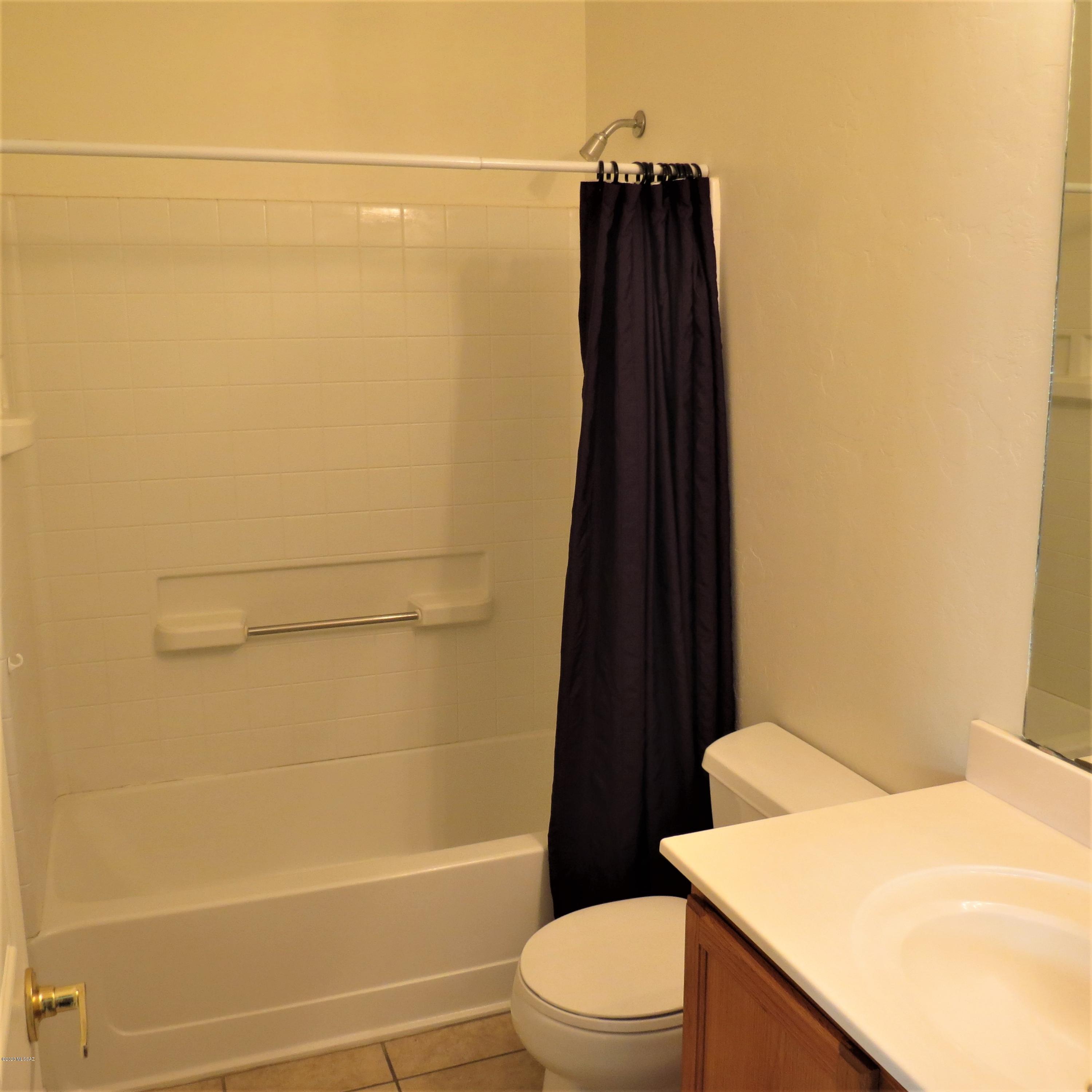 Continental Reserve Blk. 7 & 8 (1-82) - Residential Lease