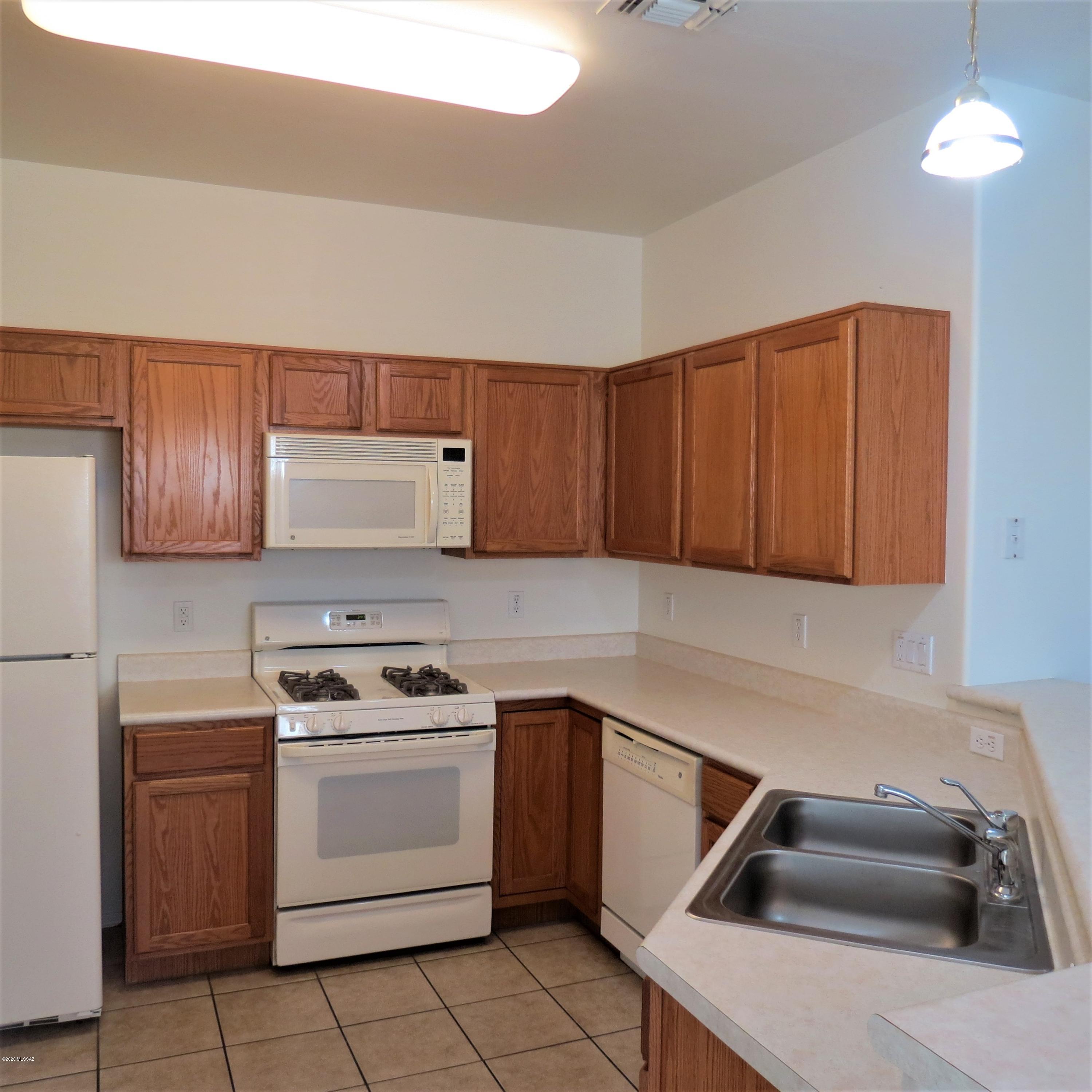 Continental Reserve Blk. 7 & 8 (1-82) - Residential Lease