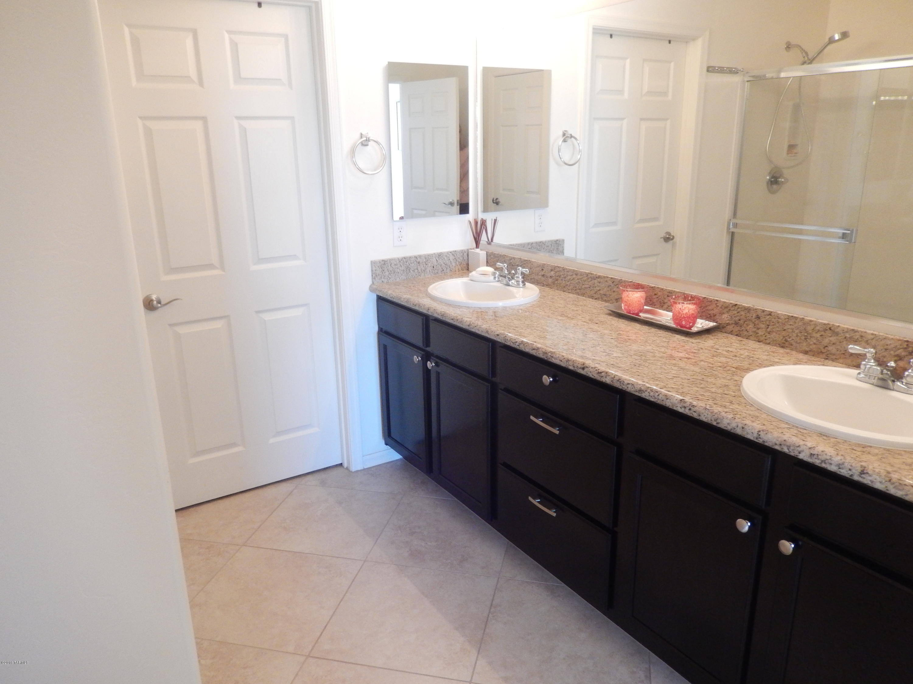 Rancho Del Lago (1-100) - Residential