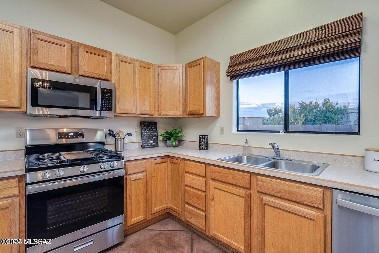Pedregal(1-50) - Residential Lease