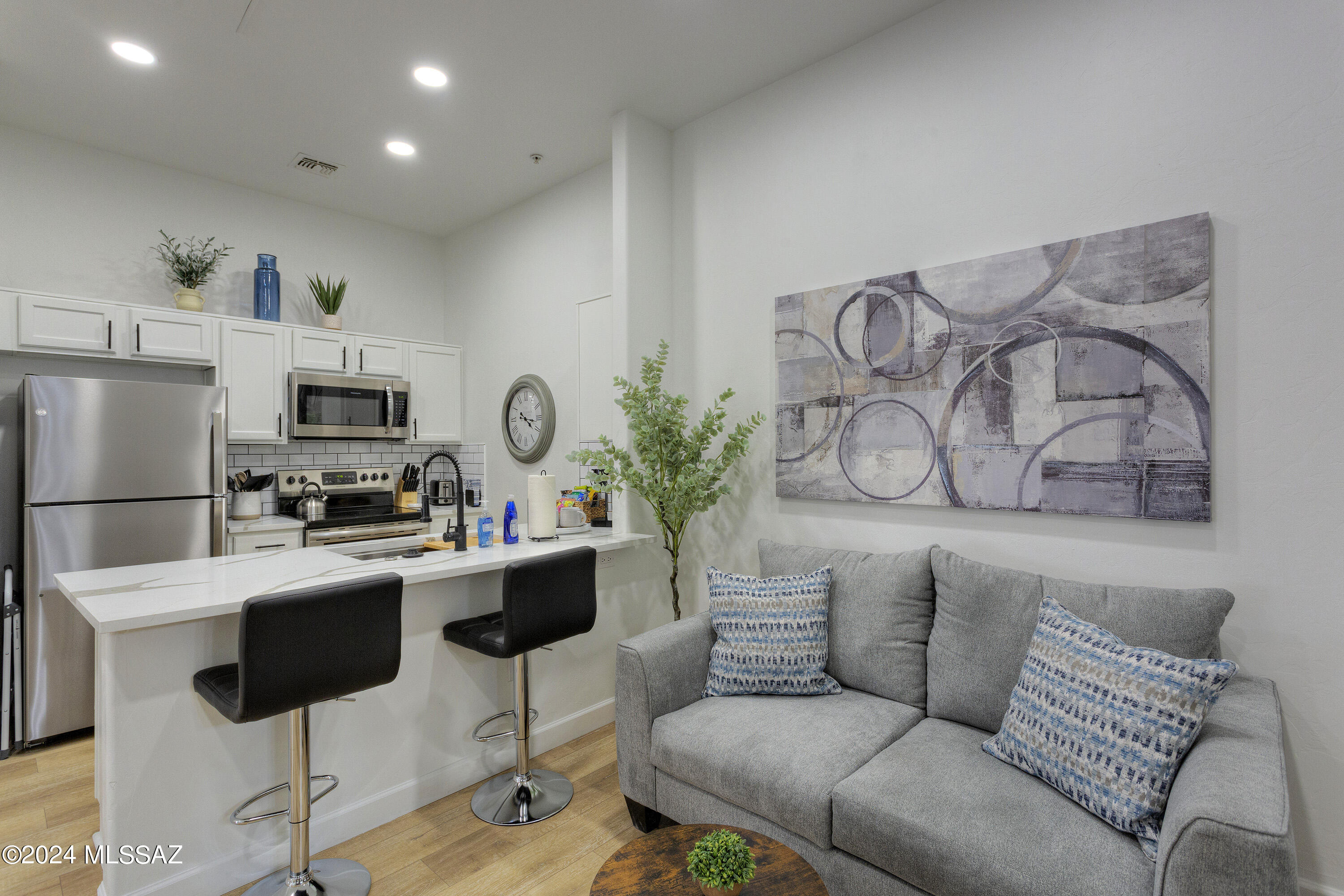 Placita Escondida Bldgs 18-20 Units 1-204 - Residential
