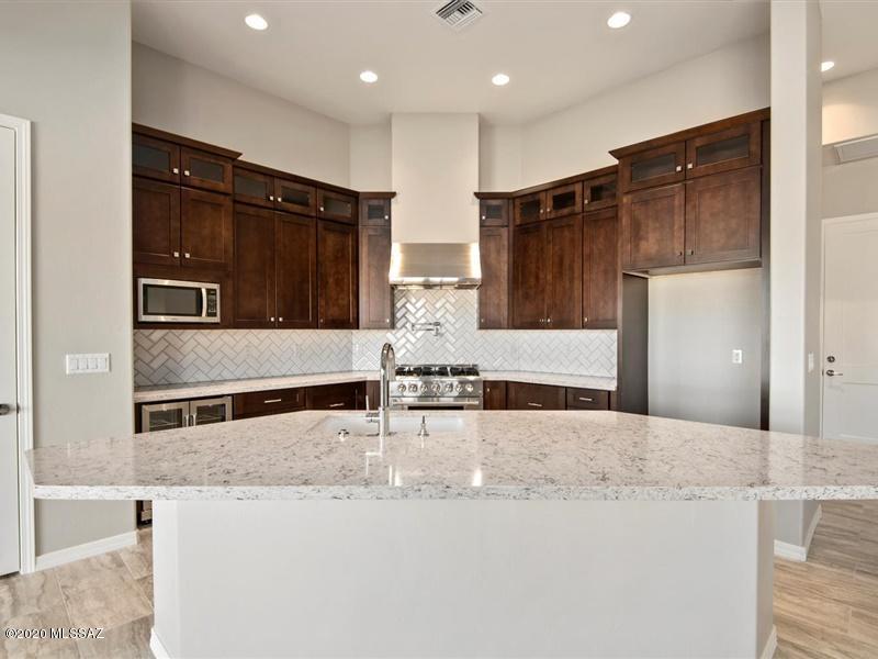 Coyote Creek (1-395) - Residential