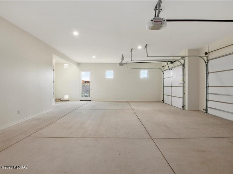Coyote Creek (1-395) - Residential