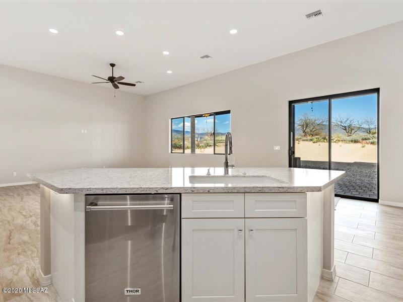 Coyote Creek (1-395) - Residential