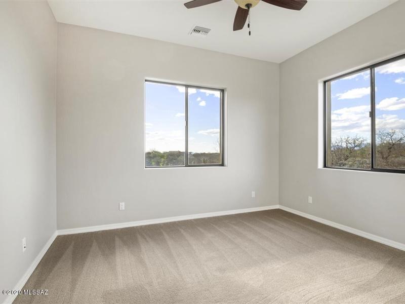 Coyote Creek (1-395) - Residential