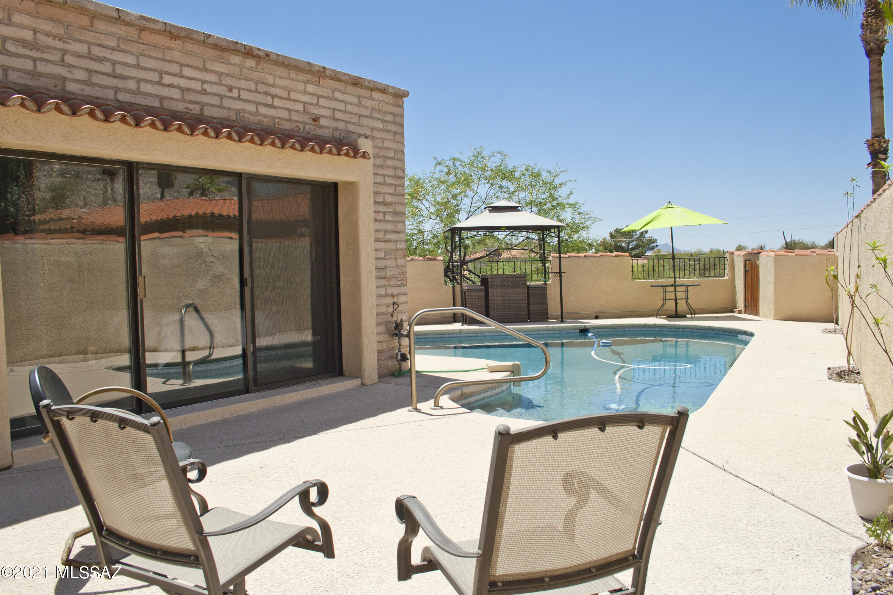 Chapala (Townhouses) - Residential