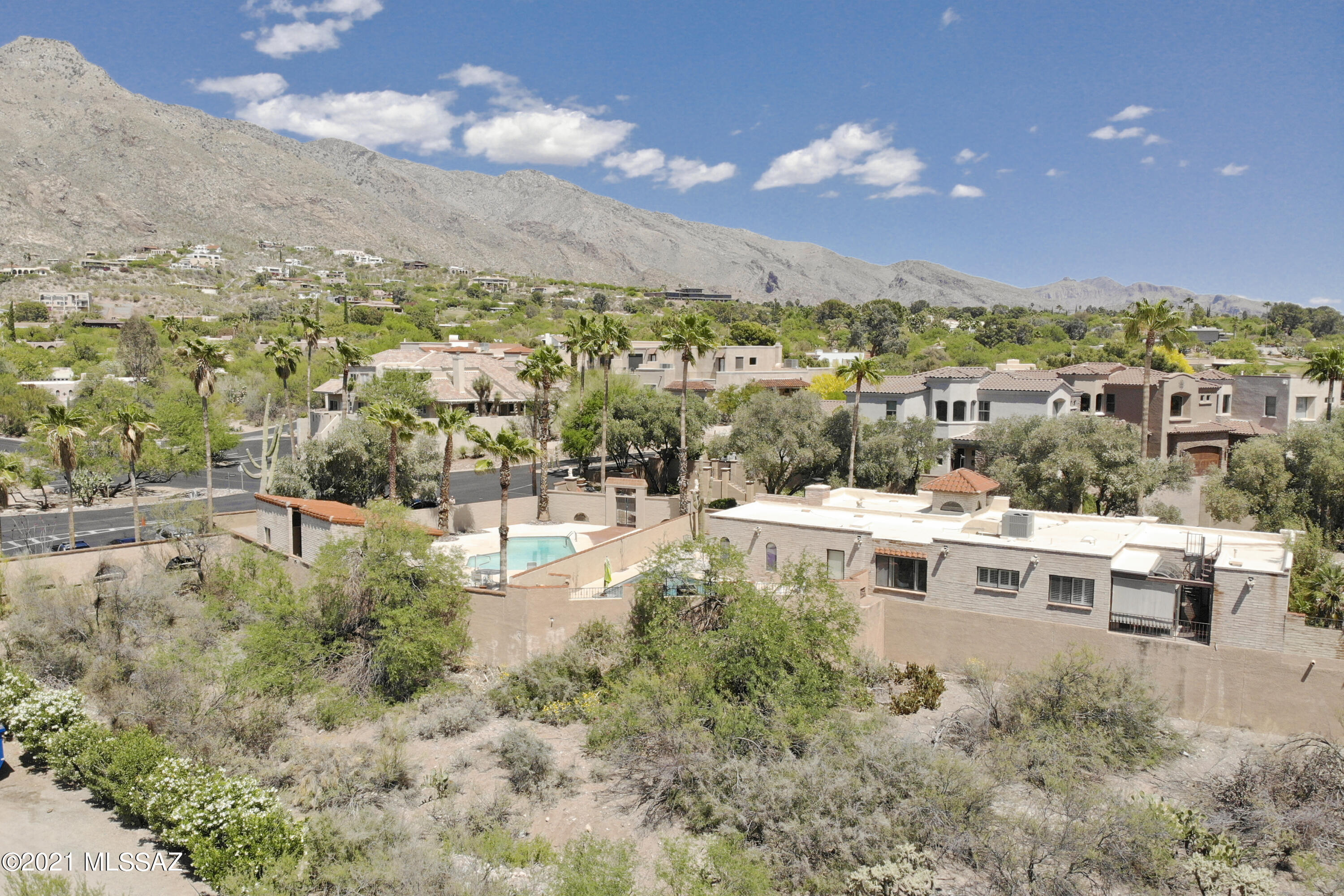 Chapala (Townhouses) - Residential