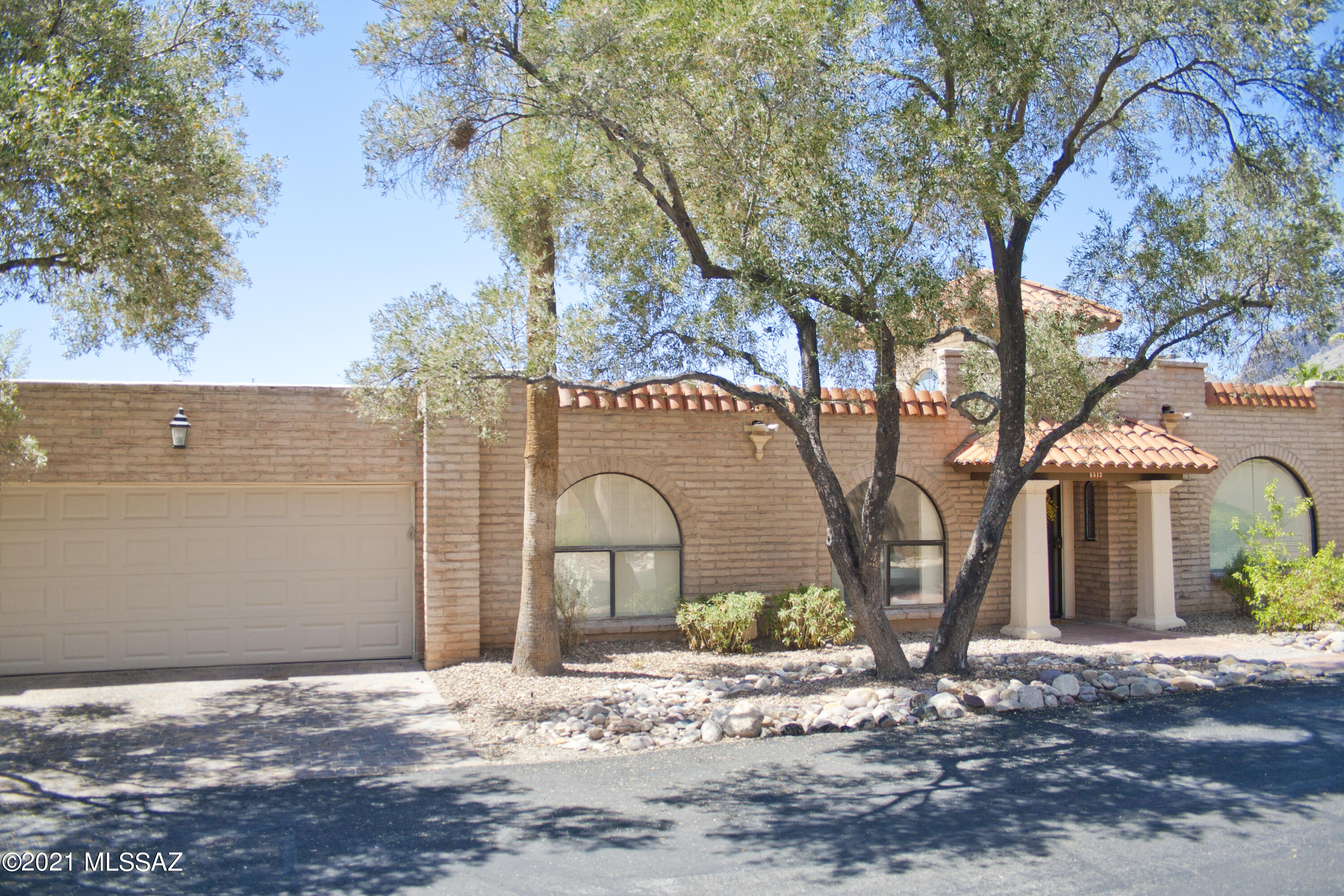 Chapala (Townhouses) - Residential