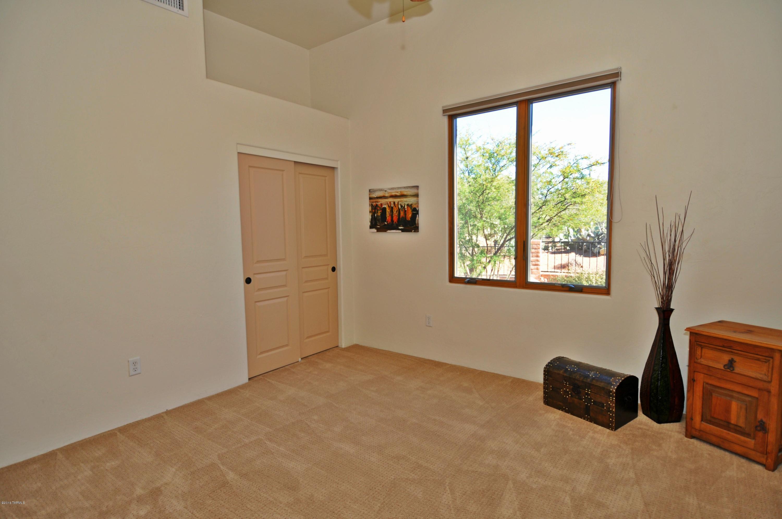 Coyote Creek (1-395) - Residential