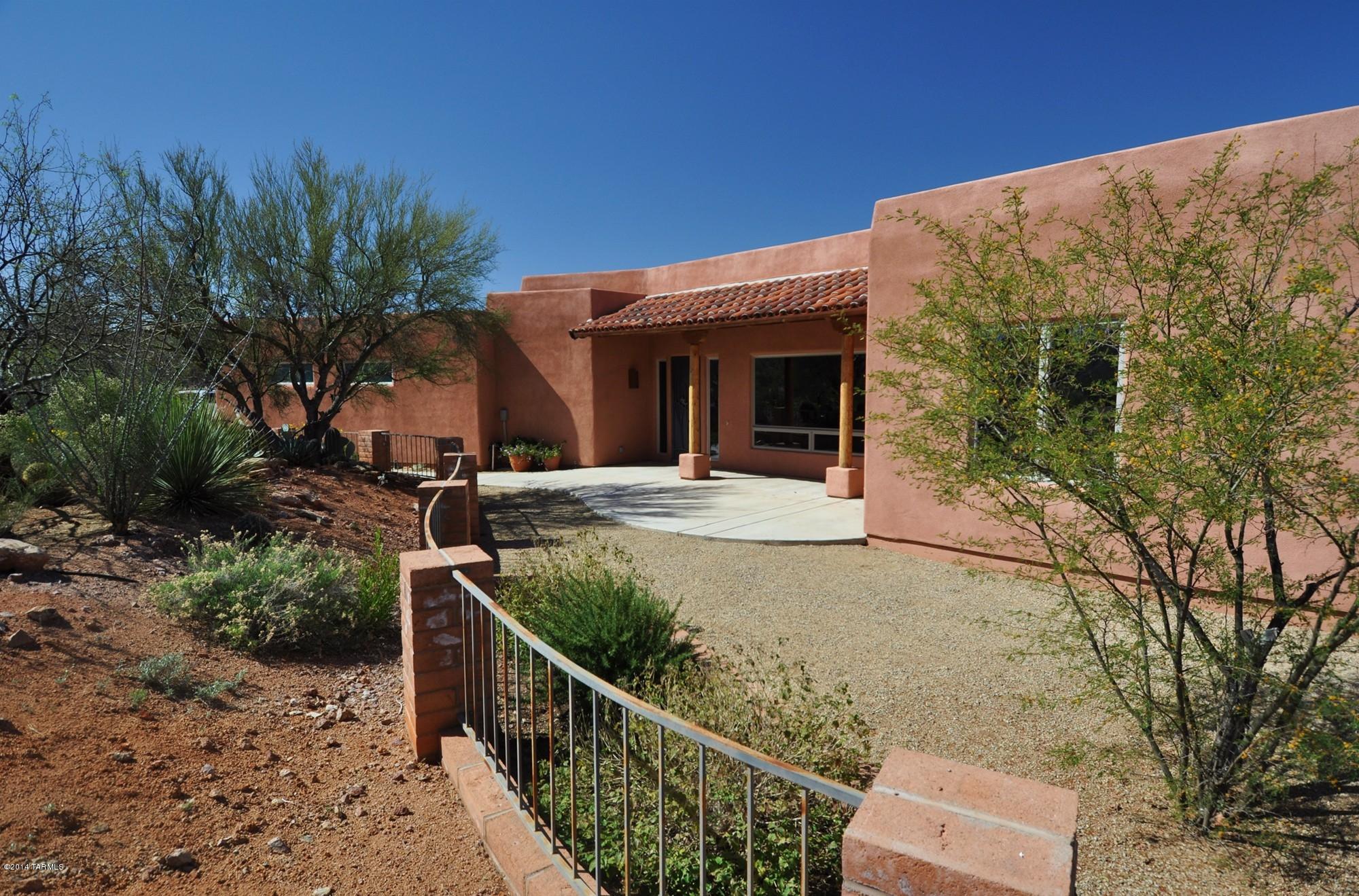 Coyote Creek (1-395) - Residential