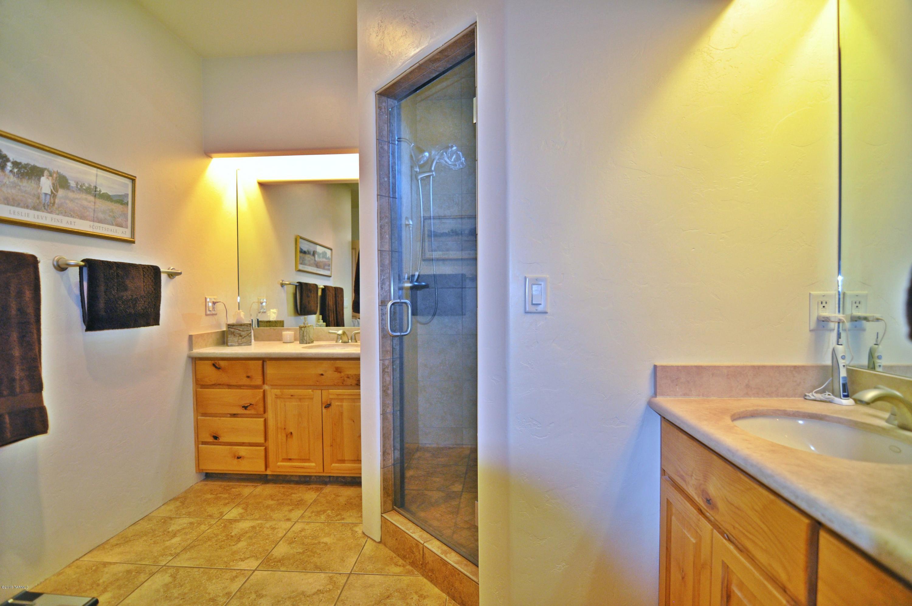 Coyote Creek (1-395) - Residential