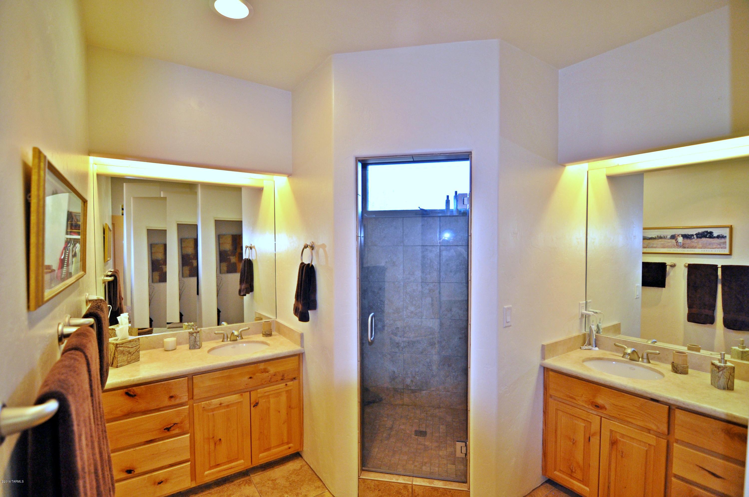 Coyote Creek (1-395) - Residential