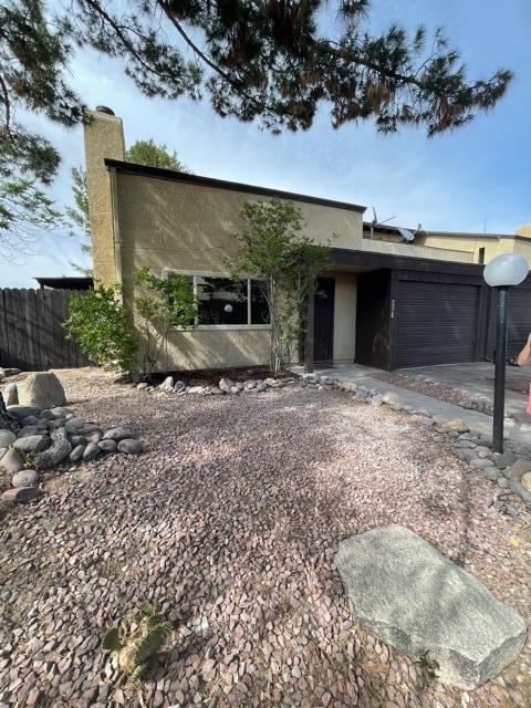 WILL NOT LAST LONG! Great townhouse in central location close to everything. 2 bedroom plus den, 1.5 bath 2 story and one car garage. End Unit close to community pool. Fresh paint, brand new carpet, main bath remodeled. Enjoy your private covered patio. This community is very quiet and peaceful, close to UA.
