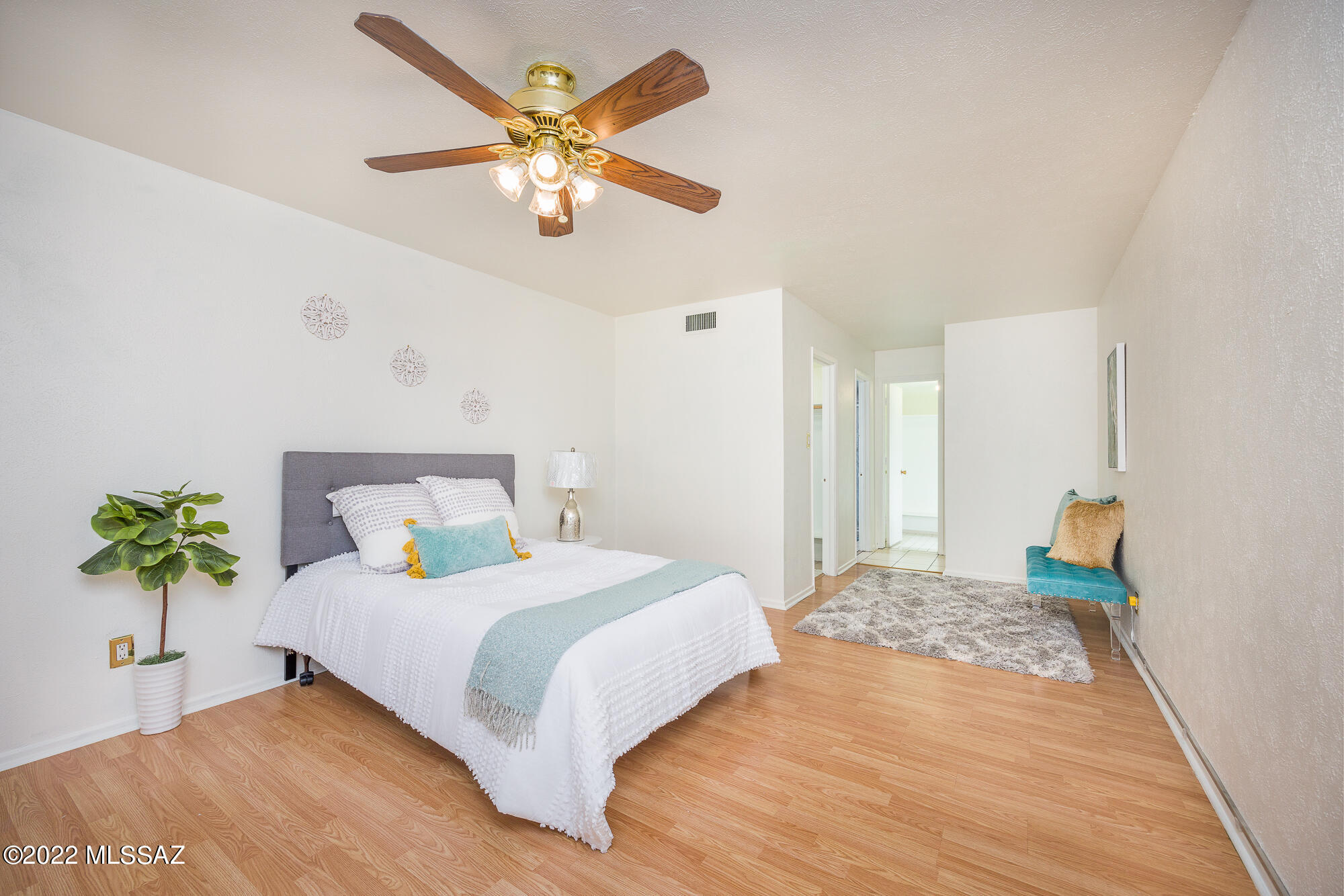 Las Colinas Condominiums - Residential