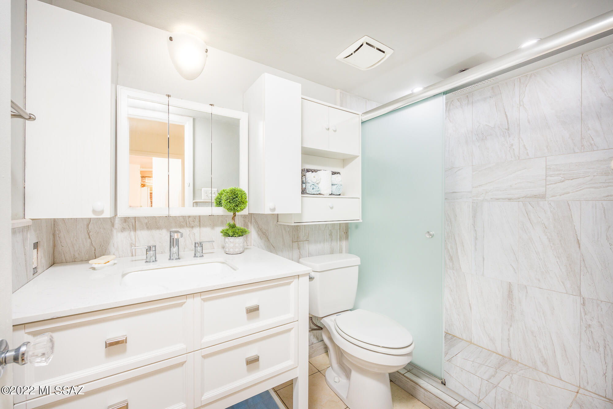 Las Colinas Condominiums - Residential